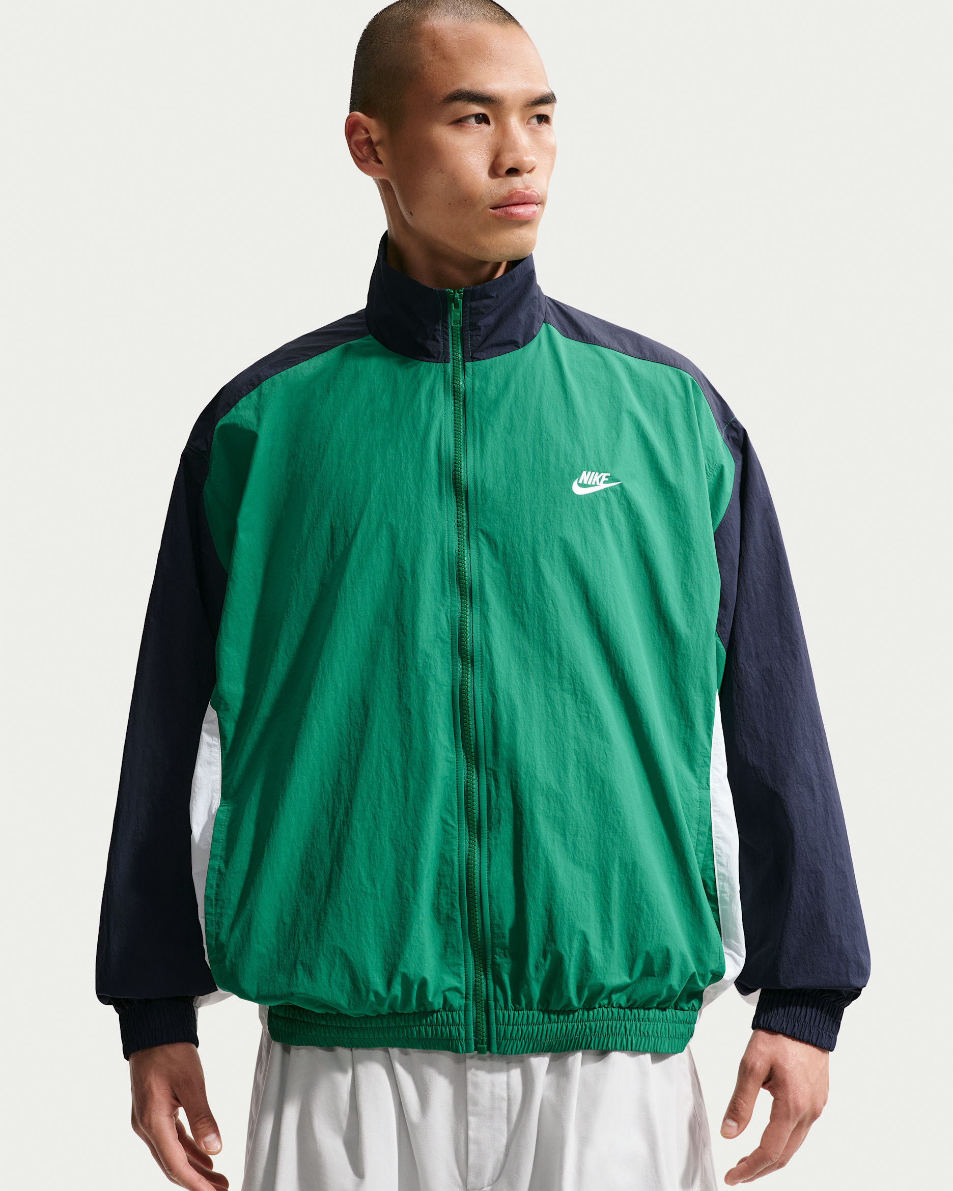 Nike Club Men's Oversized Woven Tracksuit Jacket - Malachite/Obsidian/White/White
