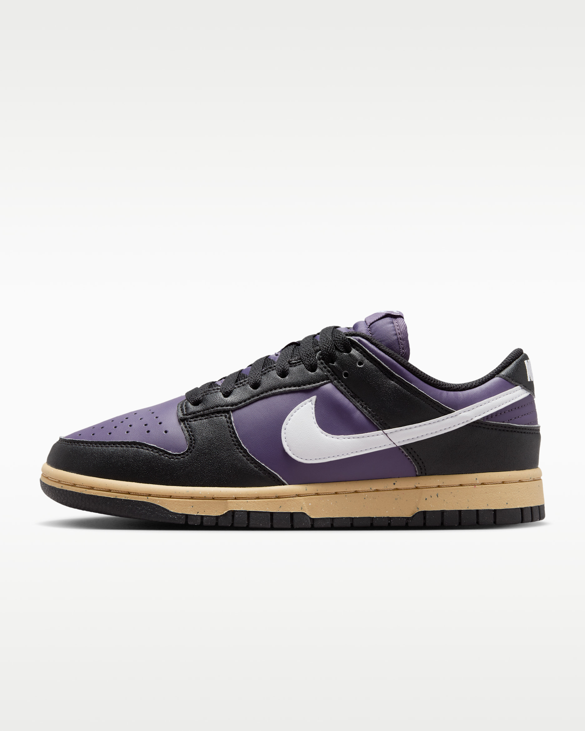 Tenis para mujer Nike Dunk Low Next Nature - Pasa oscuro/Negro/Sésamo/Blanco