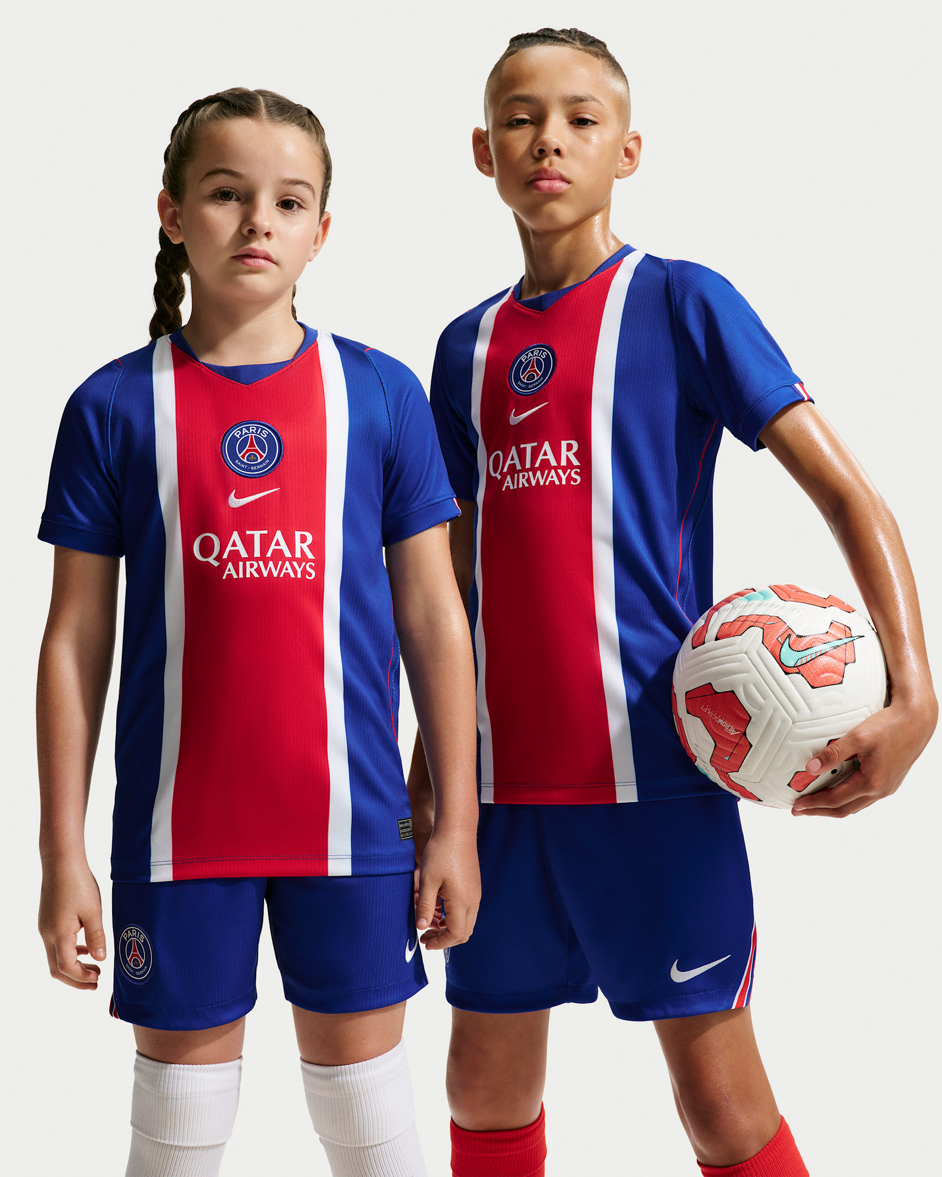 Paris Saint-Germain 2026/27 Stadium (hjemmedrakt) Nike Dri-FIT Replica fotballdrakt til store barn - Old Royal/Hvit/University Red/Hvit