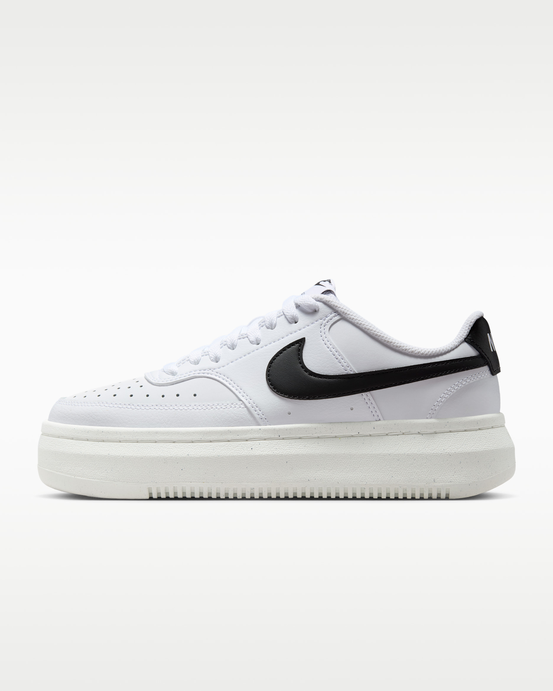 Tenis para mujer Nike Court Vision Alta - Blanco/Vela/Negro
