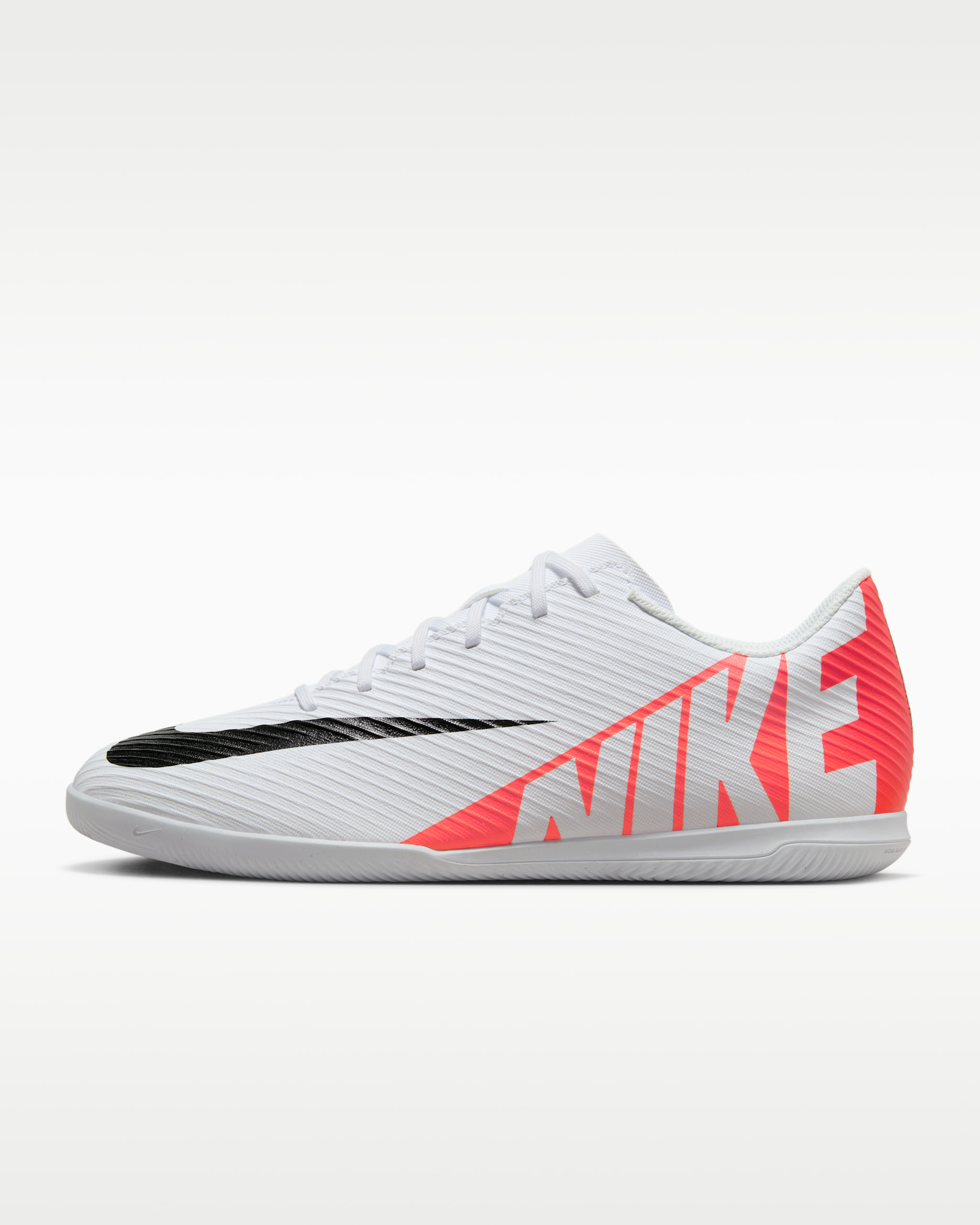 Nike Mercurial Vapor 15 Club Indoor/Court Low-Top Soccer Shoes - Bright Crimson/Black/White