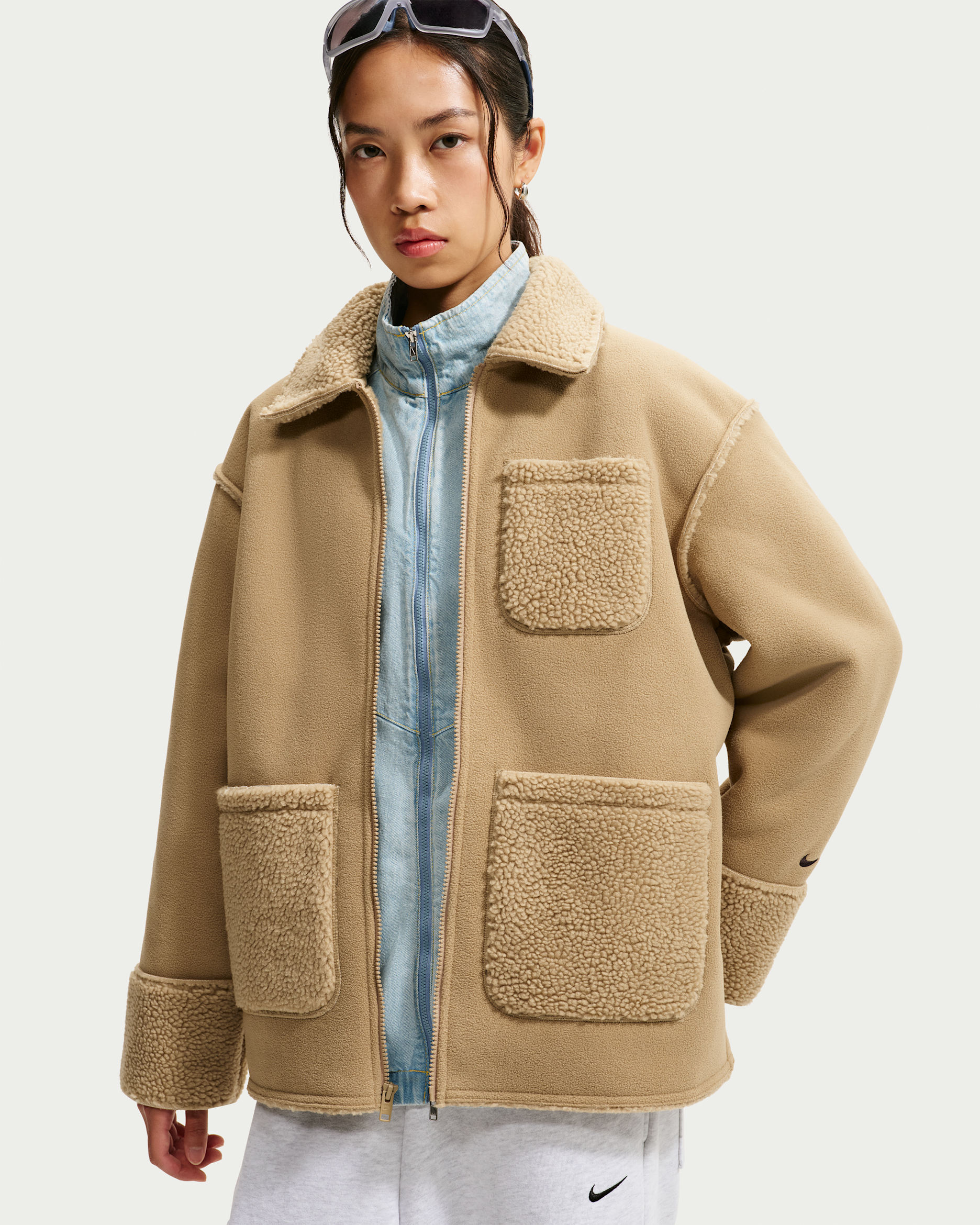 Nike Sportswear Women's Oversized Therma-FIT Chore Jacket - Parachute Beige/Black