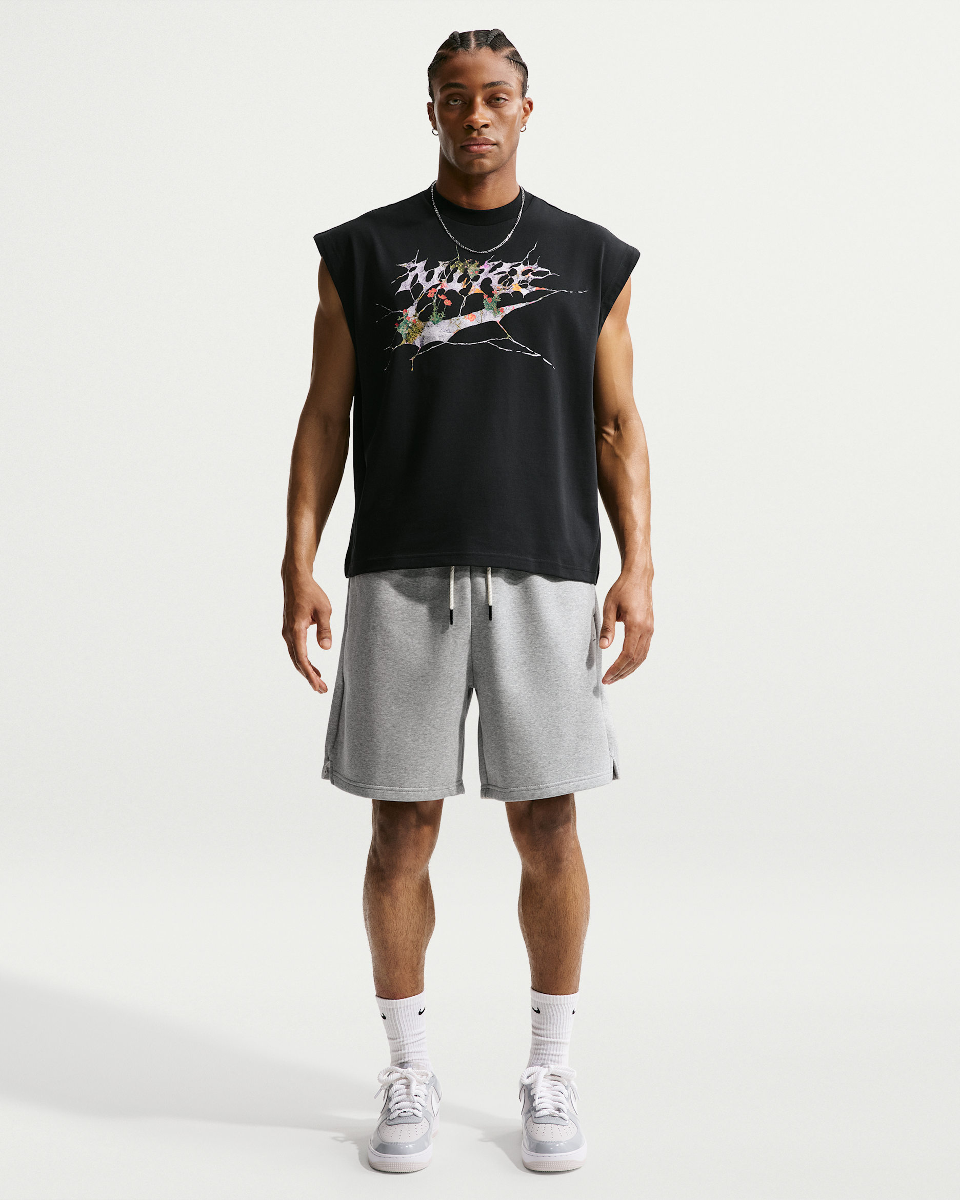 Nike Standard Issue Men's Therma-FIT 8" Brushed Fleece Basketball Shorts - Dark Grey Heather/Pale Ivory