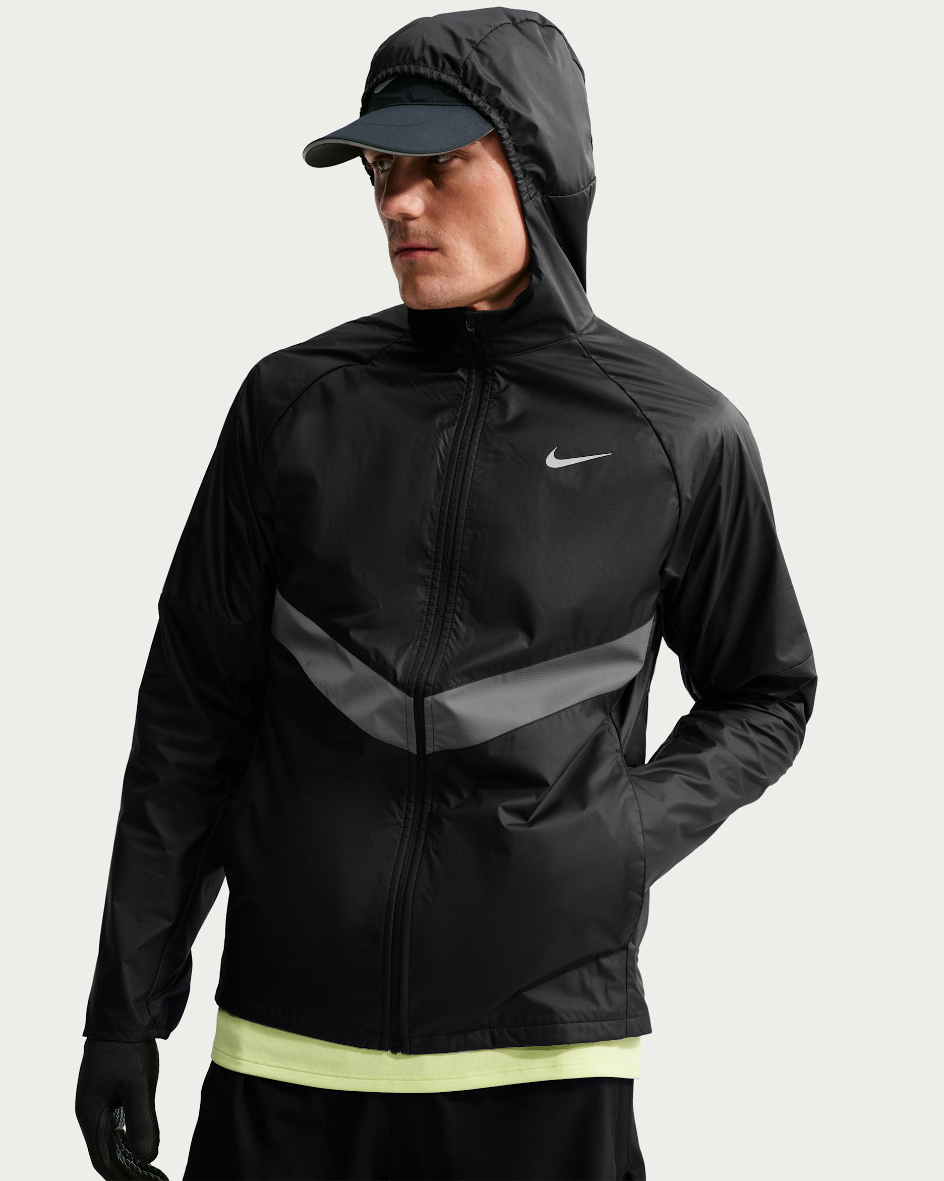 Nike Miler Therma-FIT Repel téliesített férfi futókabát - Fekete/Fekete