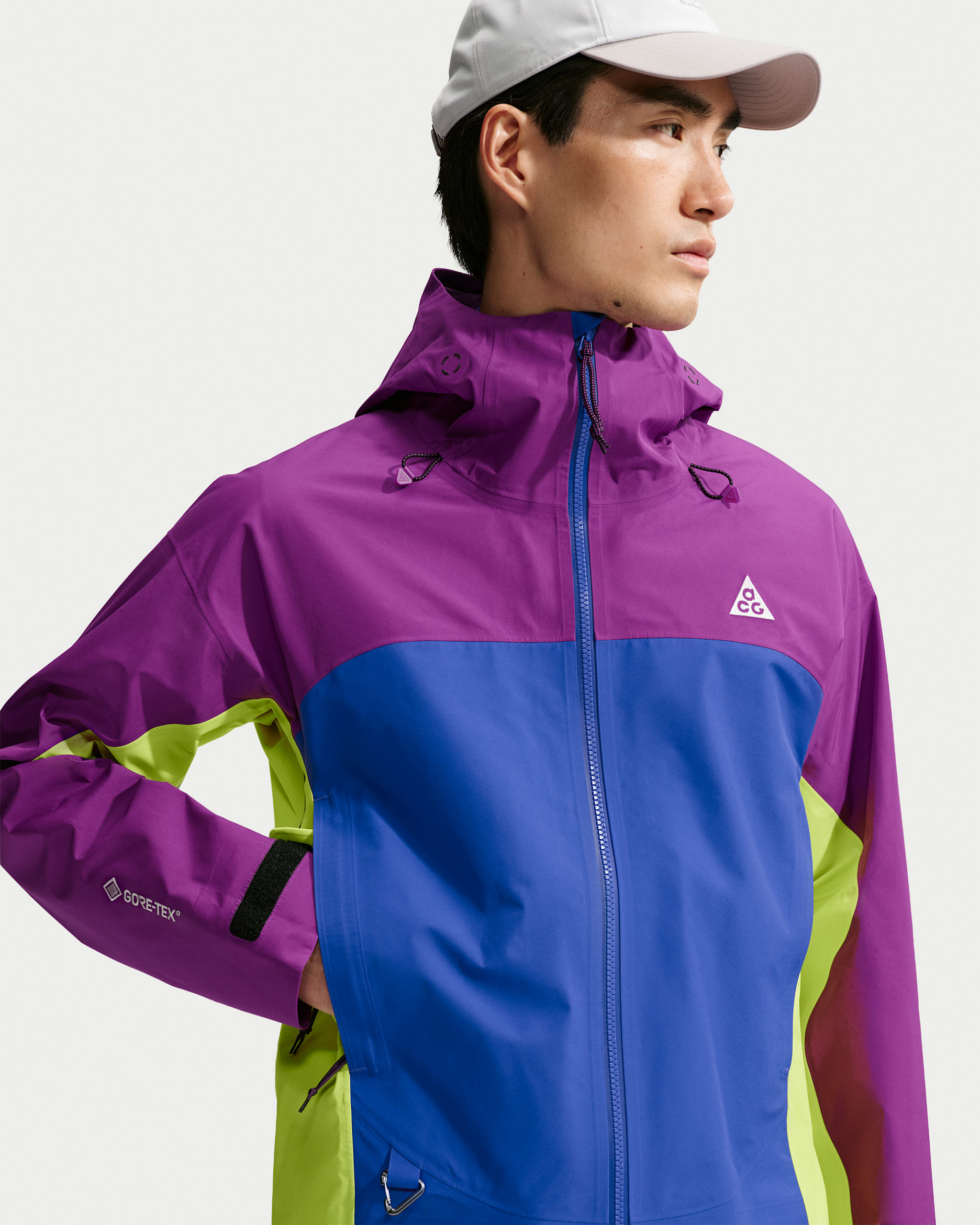 ACG 미저리 리지 남성 스톰 핏 ADV GORE-TEX 3L 재킷 - 볼드 베리/하이퍼 로얄/레몬 베넘/서밋 화이트