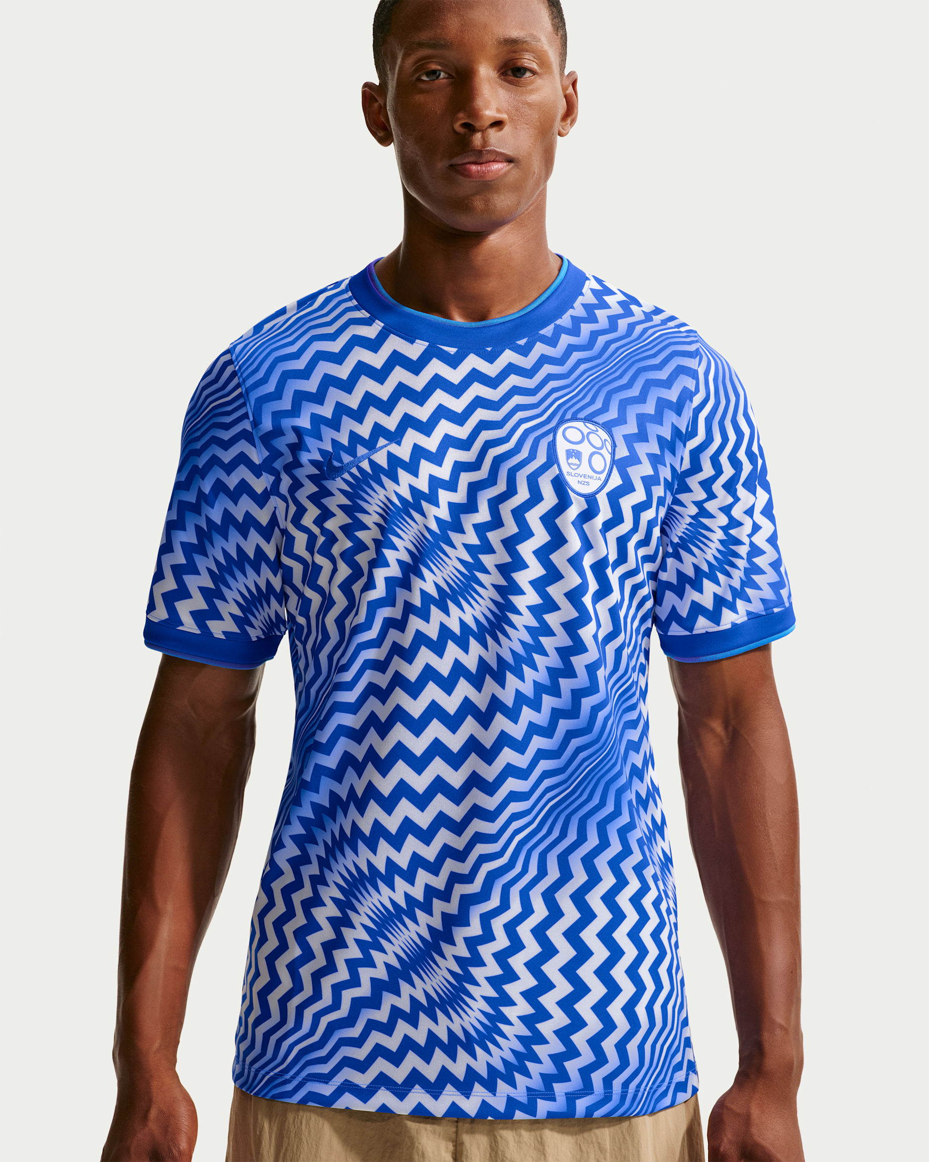 Slovenia Men's Nike Dri-FIT Soccer Pre-Match Short-Sleeve Top - Light Photo Blue/White/Light Photo Blue