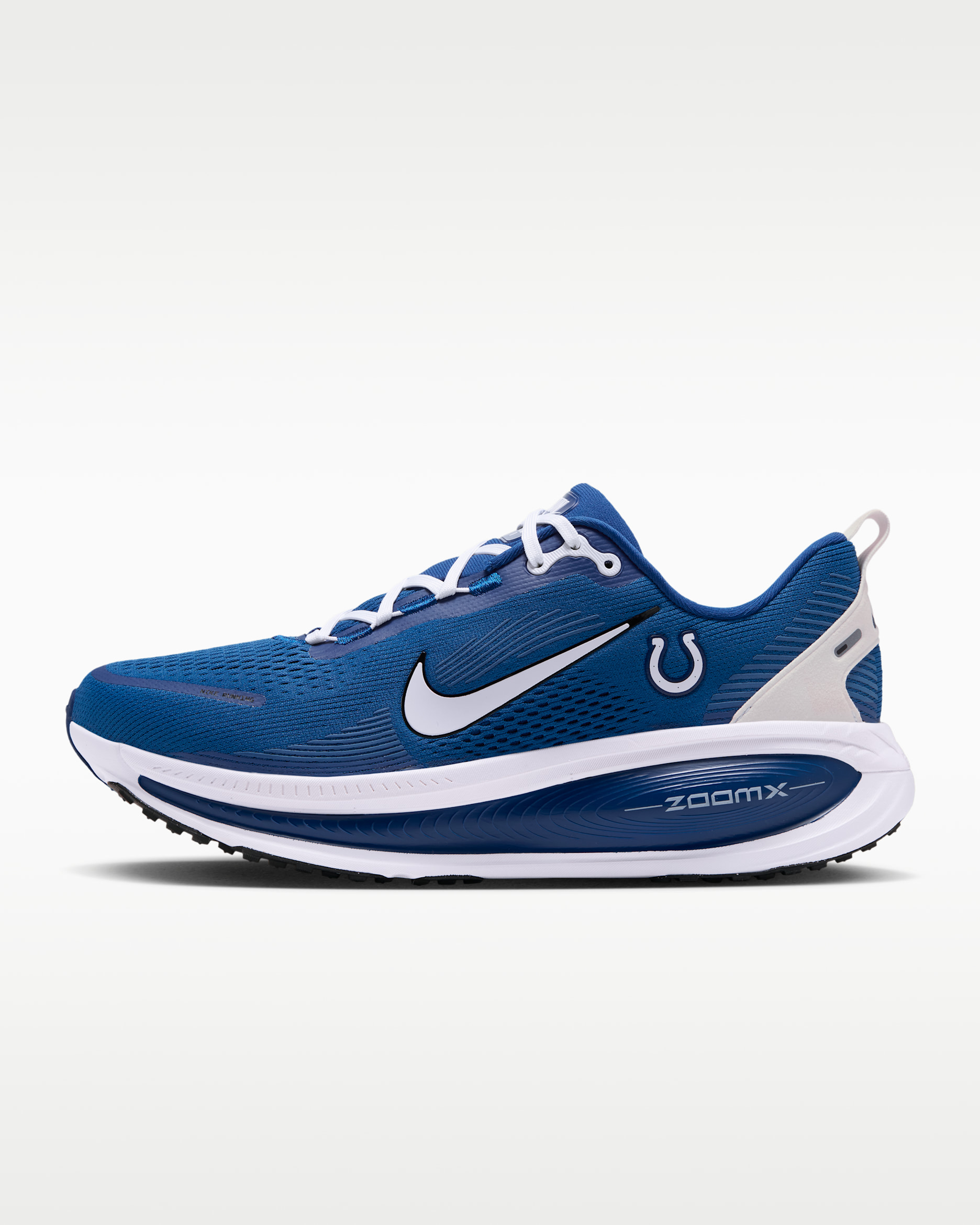 Tenis de correr en pavimento de la NFL para hombre Nike Vomero 18 (Indianapolis Colts) - Azul gimnasio/Negro/Blanco