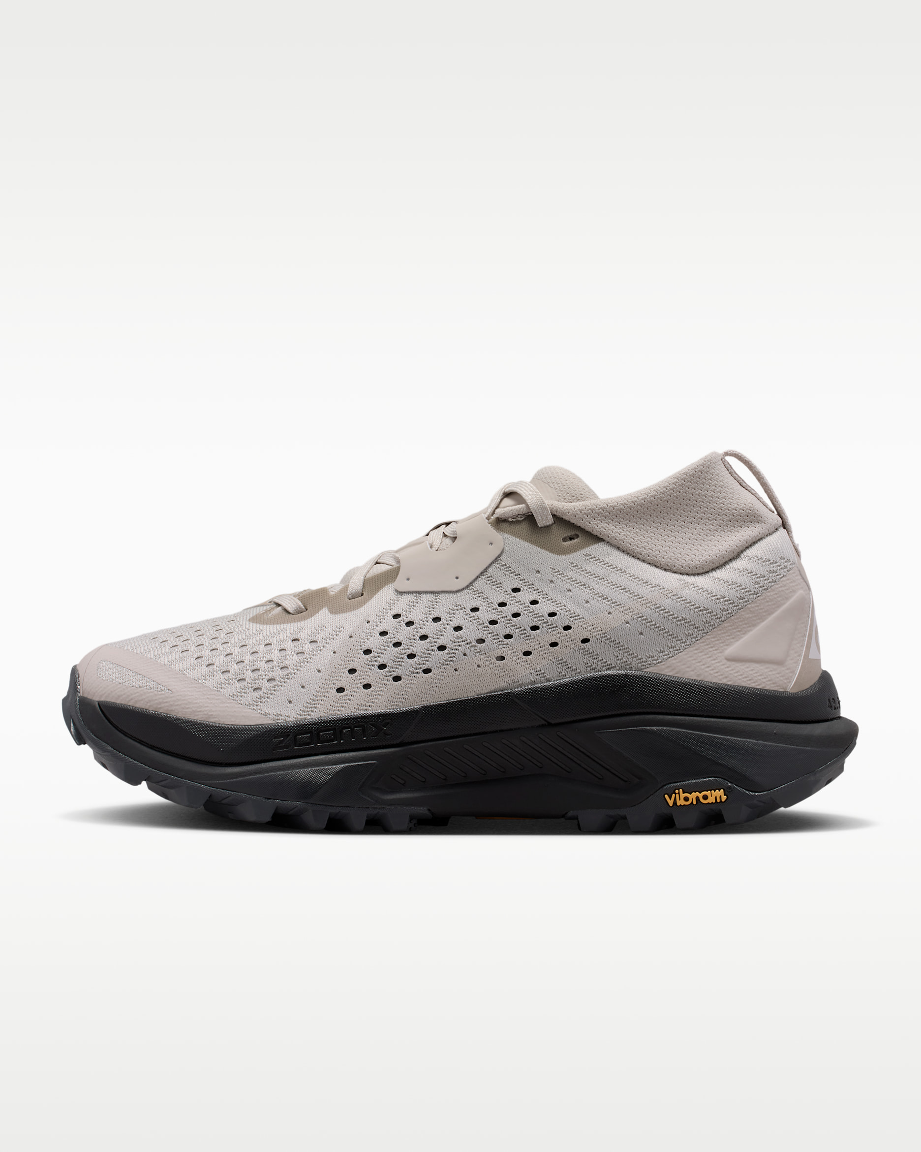 ACG Zegama Trail Women's Trail Running Shoes - Cream II/Black/Anthracite/Light Orewood Brown