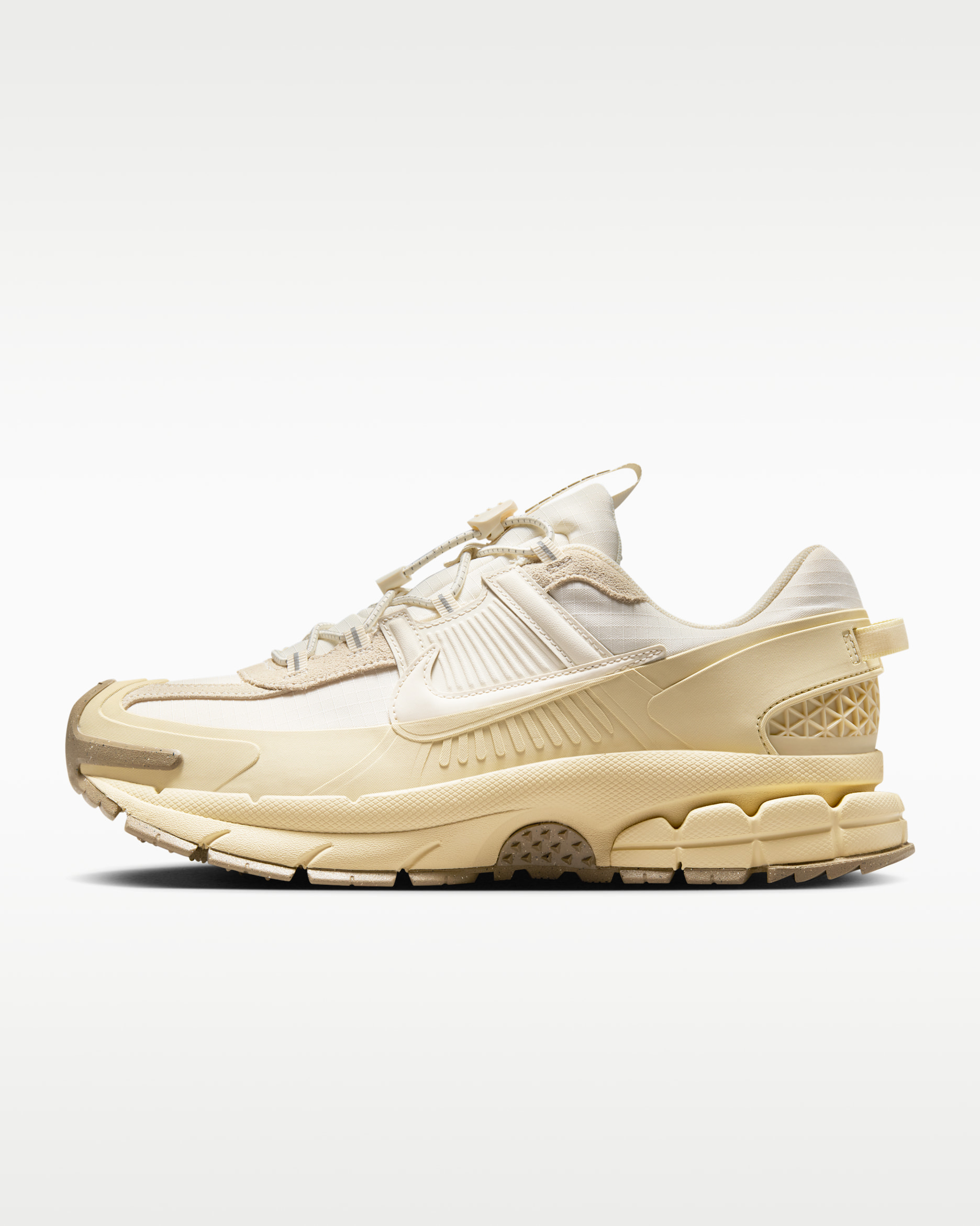 Nike Zoom Vomero Roam Men's Winterized Shoes - Pale Ivory/Light Khaki/Khaki/Pale Ivory