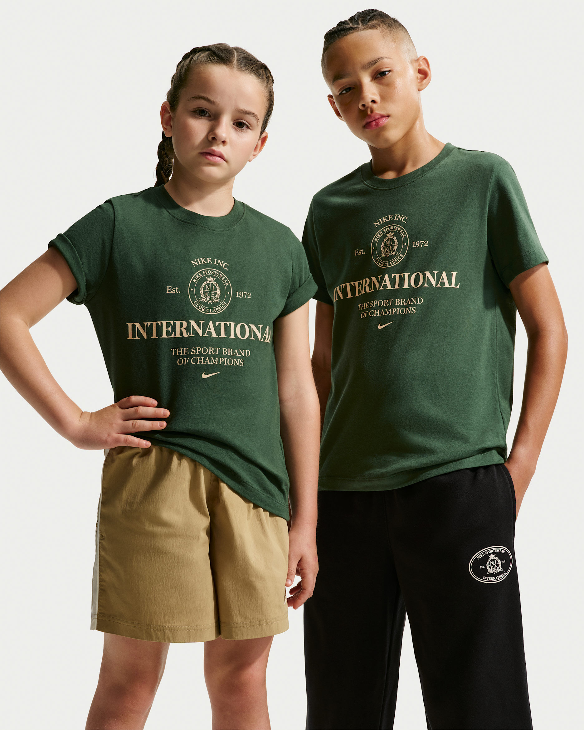T-shirt Nike Sportswear för ungdom - Fir