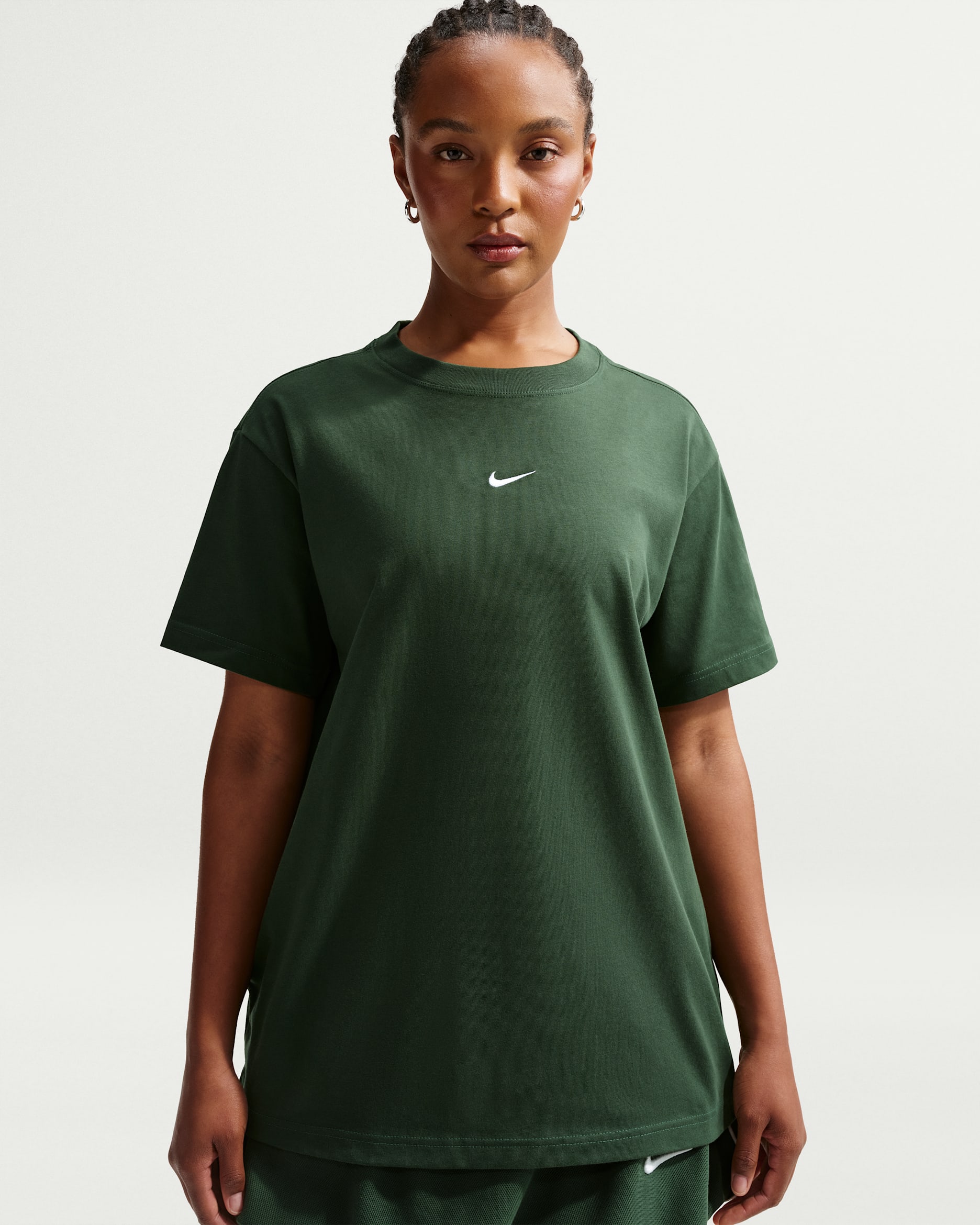 Nike Sportswear Classic Women's Oversized T-Shirt - Fir