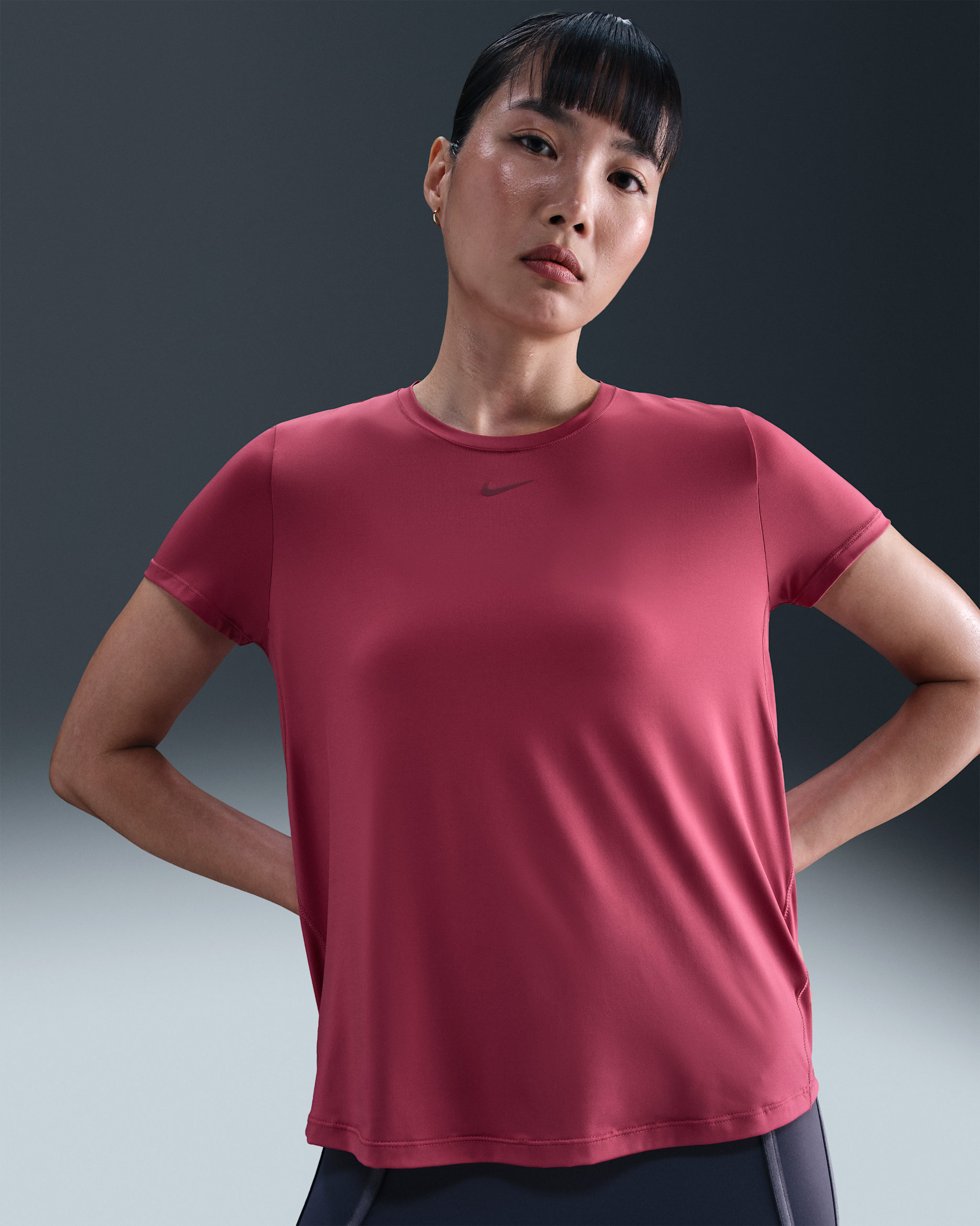 Playera de manga corta Dri-FIT para mujer Nike One Classic - Remolacha dulce