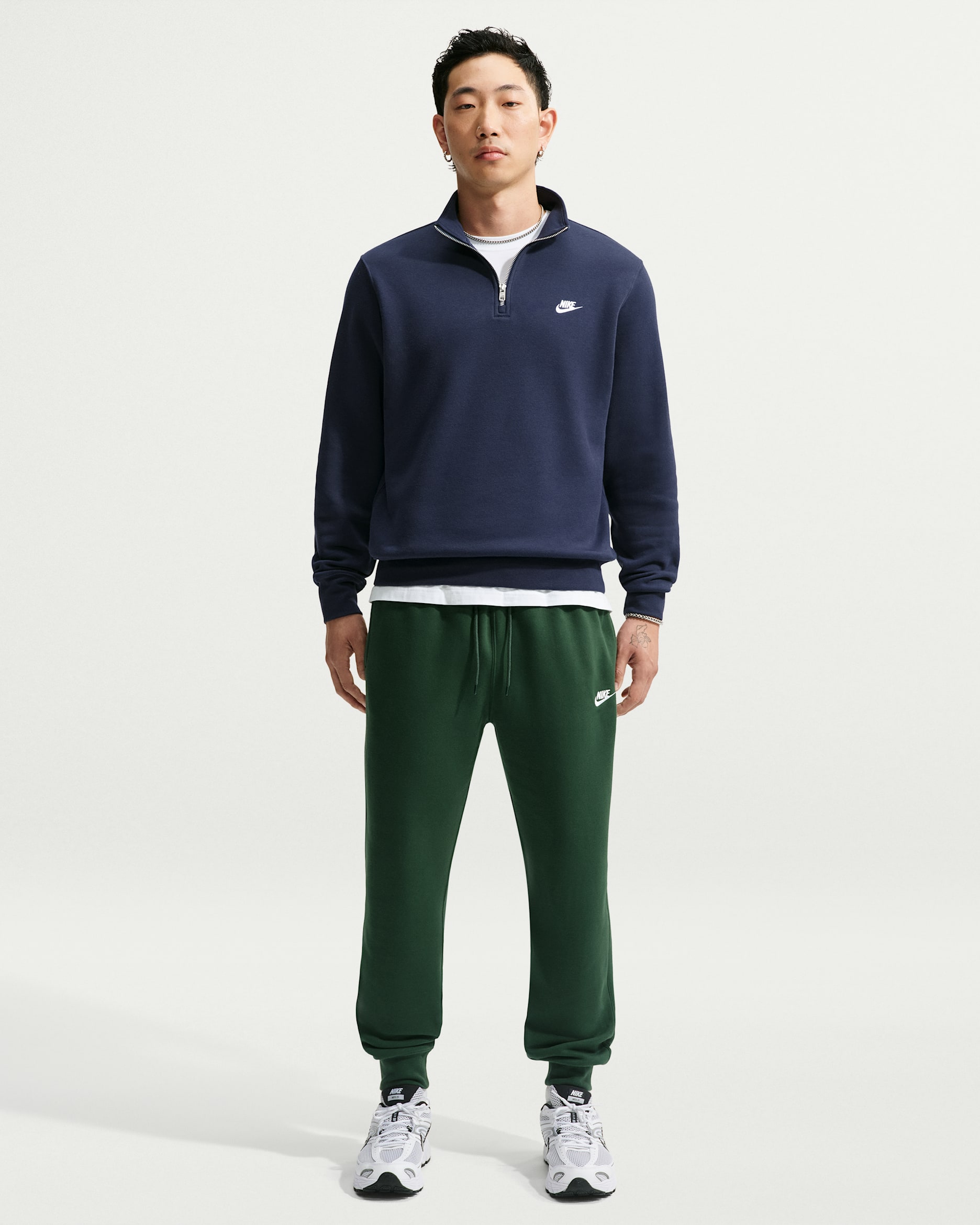 Nike Sportswear Club Men's Joggers - Fir/Fir/White