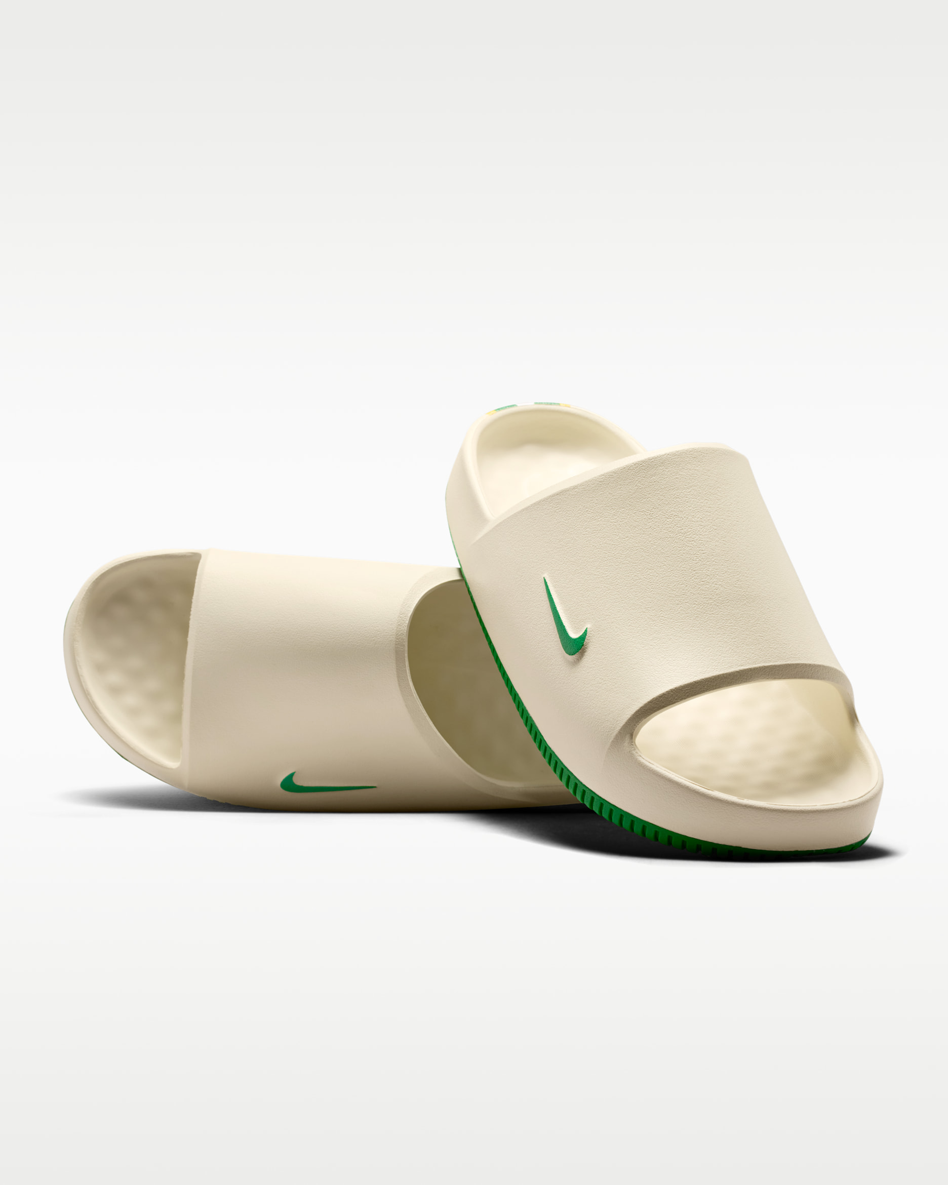 Nike Calm (Oregon) Men's College Slides - Sail/Sail/Apple Green