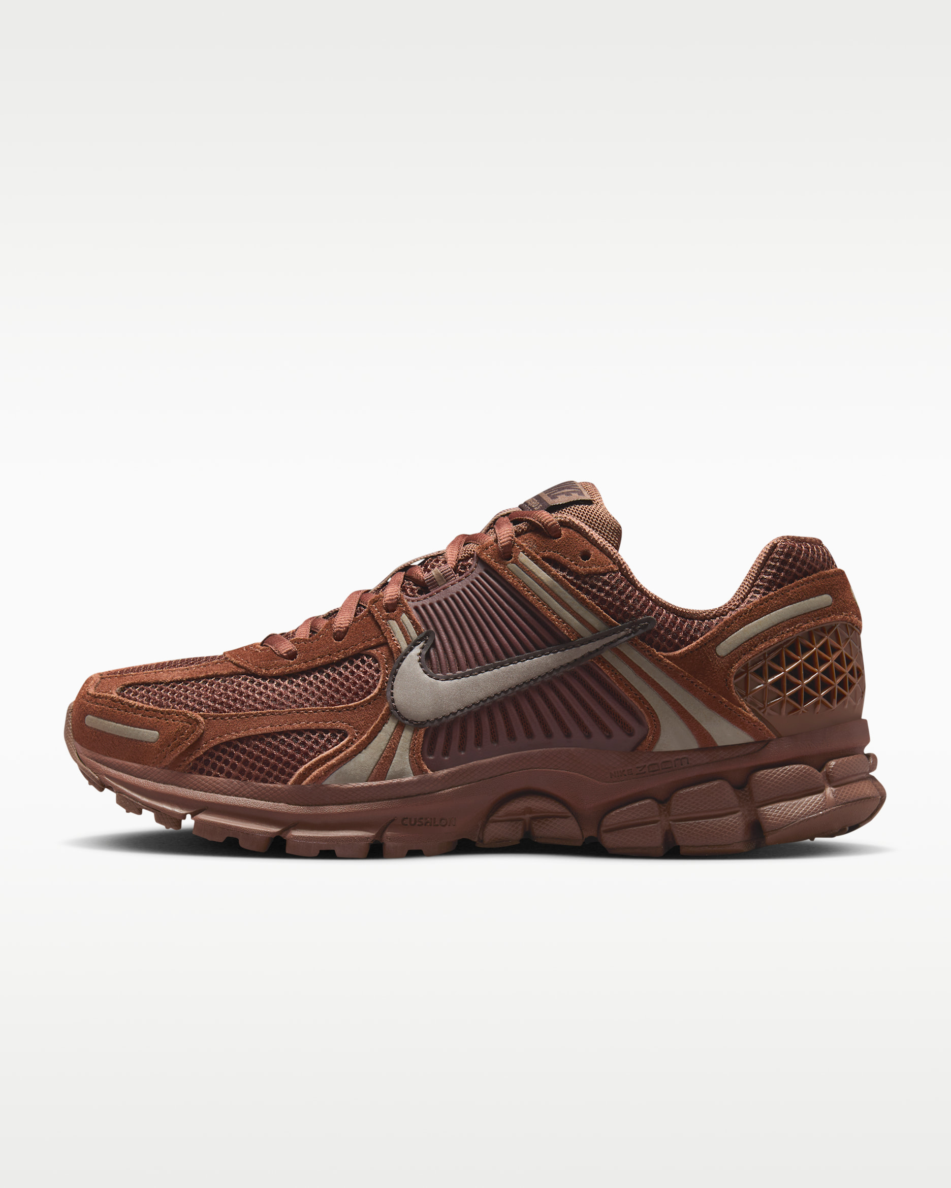 Nike Zoom Vomero 5 Women's Shoe with Reflective Accents - Fauna Brown/Velvet Brown/Mink Brown
