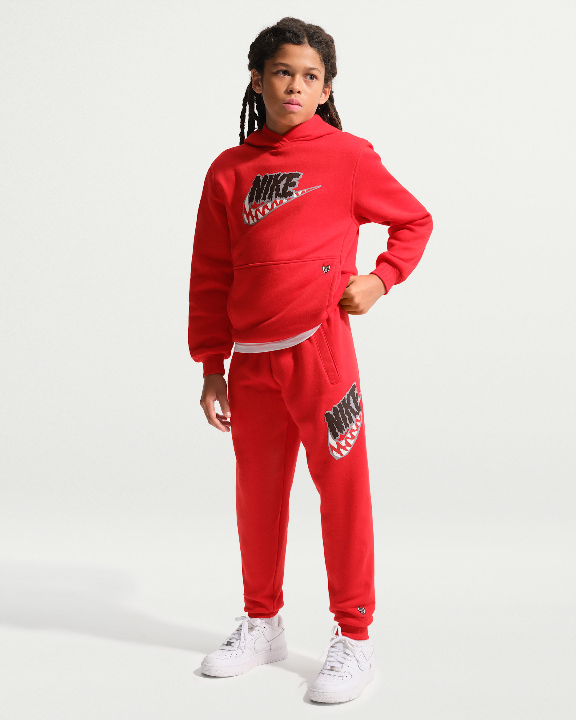 Nike Sportswear Club Older Kids' Fleece Joggers - University Red