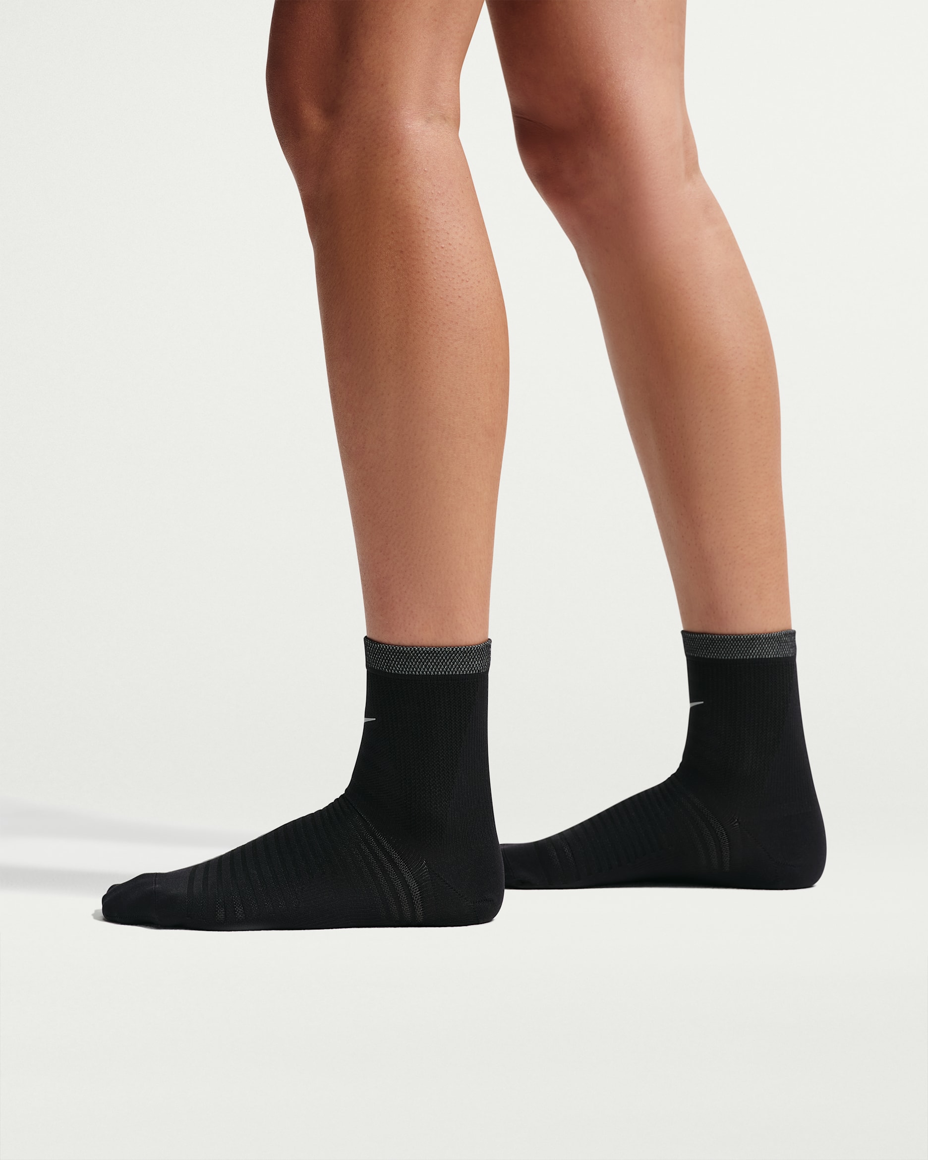 Nike Spark Lightweight Running Ankle Socks - Black/Reflect Silver