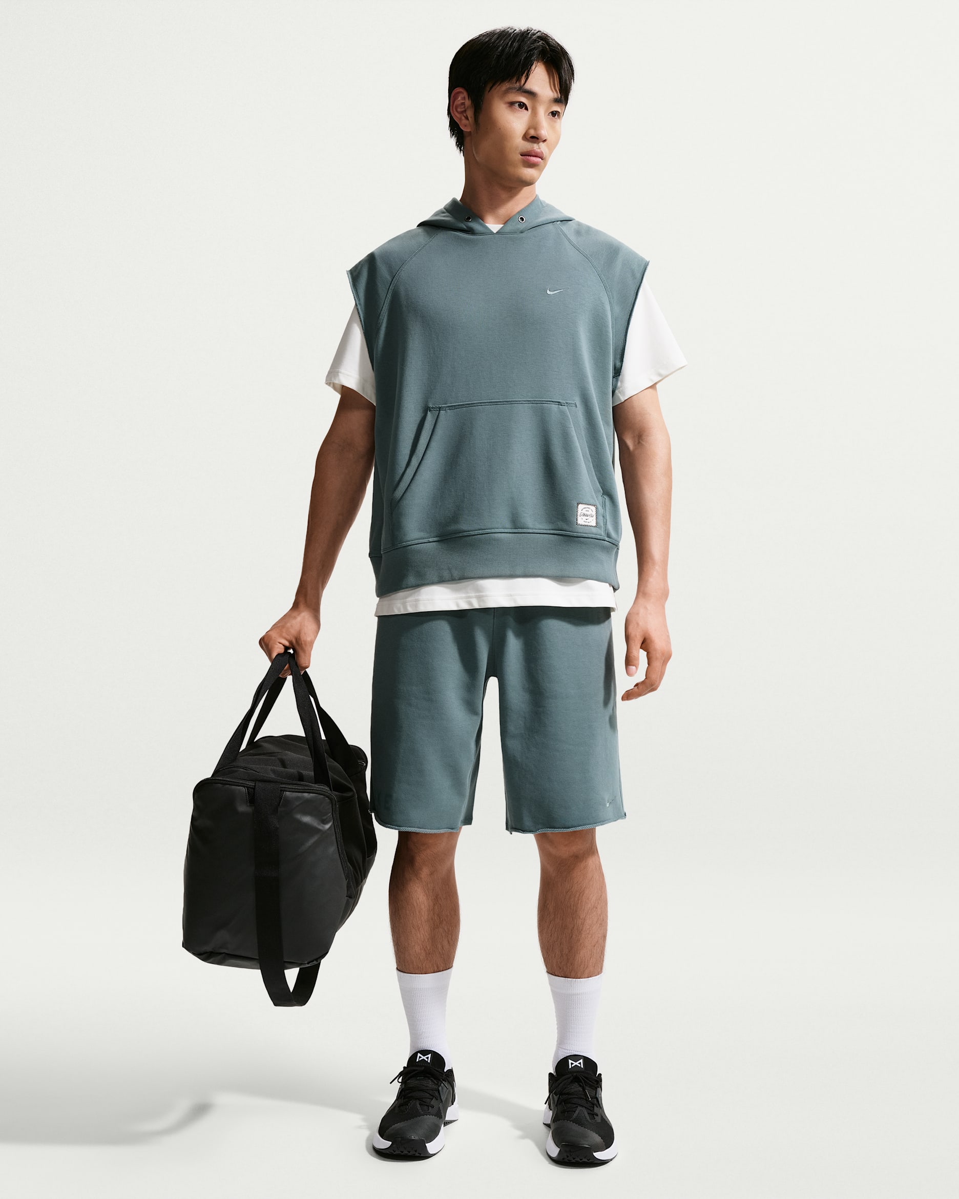 나이키 남성 N.A.C. 드라이 핏 플리스 트레이닝 쇼츠 - 미네랄 슬레이트/페일 아이보리/미네랄 슬레이트