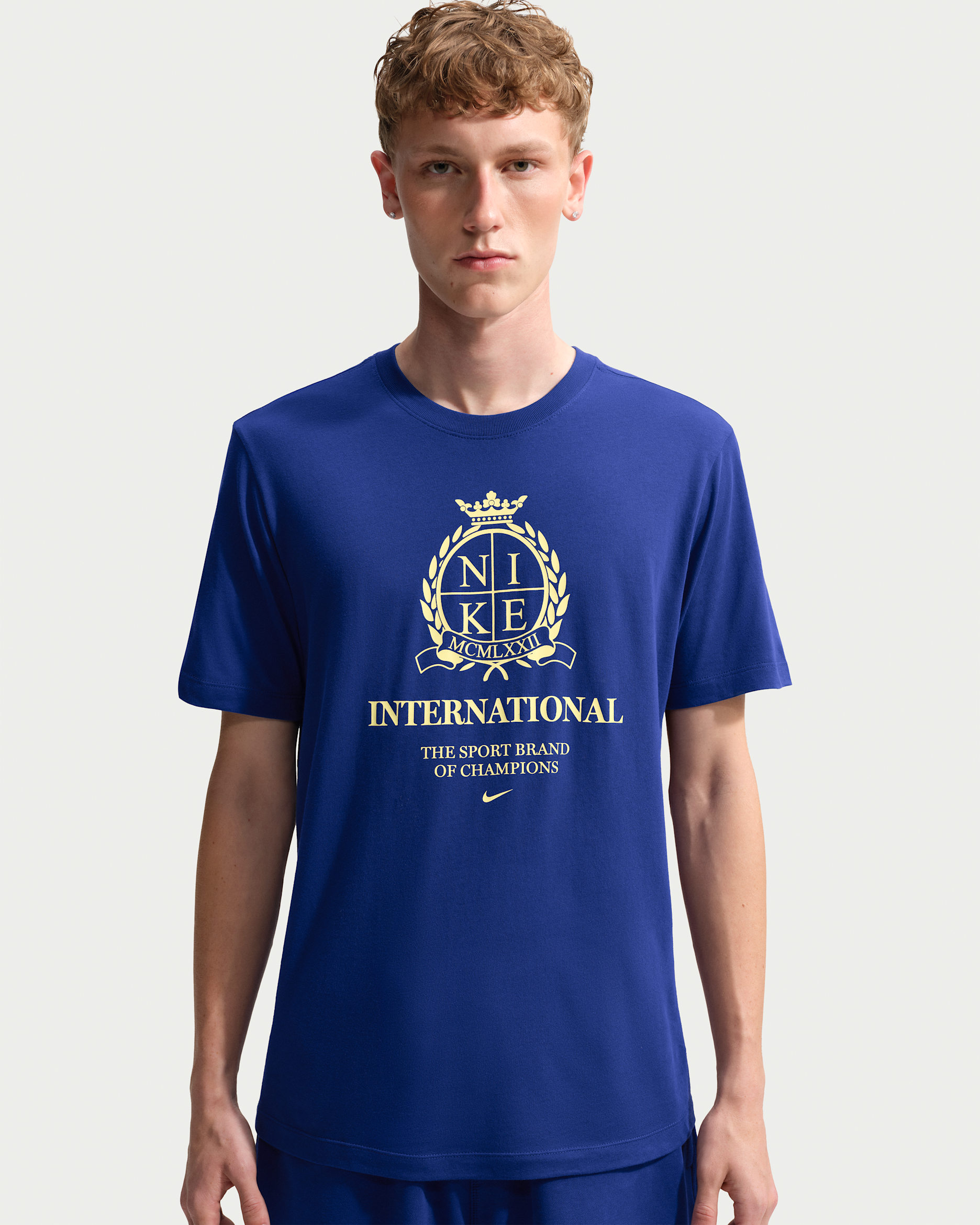 Nike Sportswear Men's T-Shirt - Deep Royal Blue