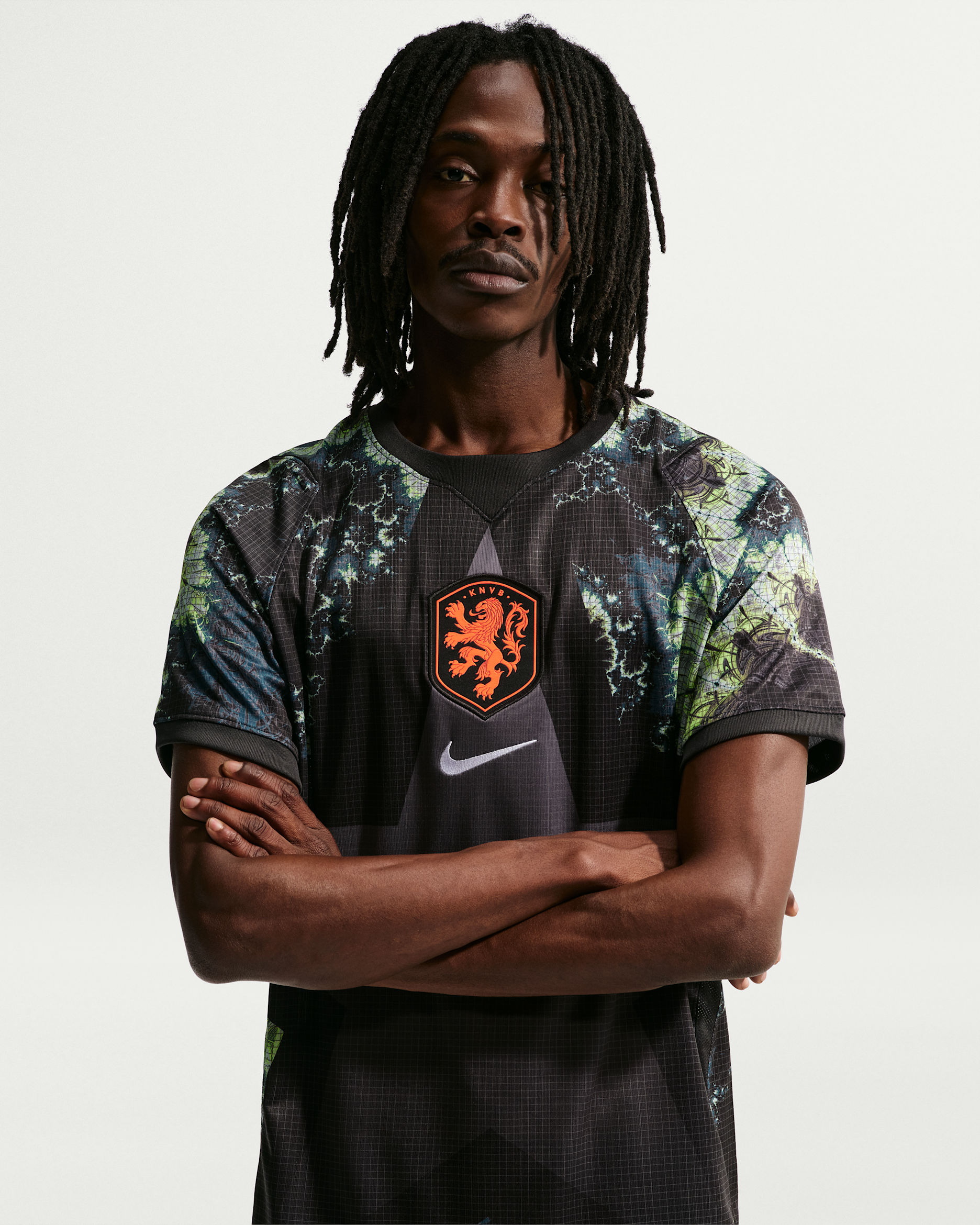 Netherlands 2026 Stadium Goalkeeper Men's Nike Dri-FIT Football Replica Short-Sleeve Shirt - Black/Medium Ash/White