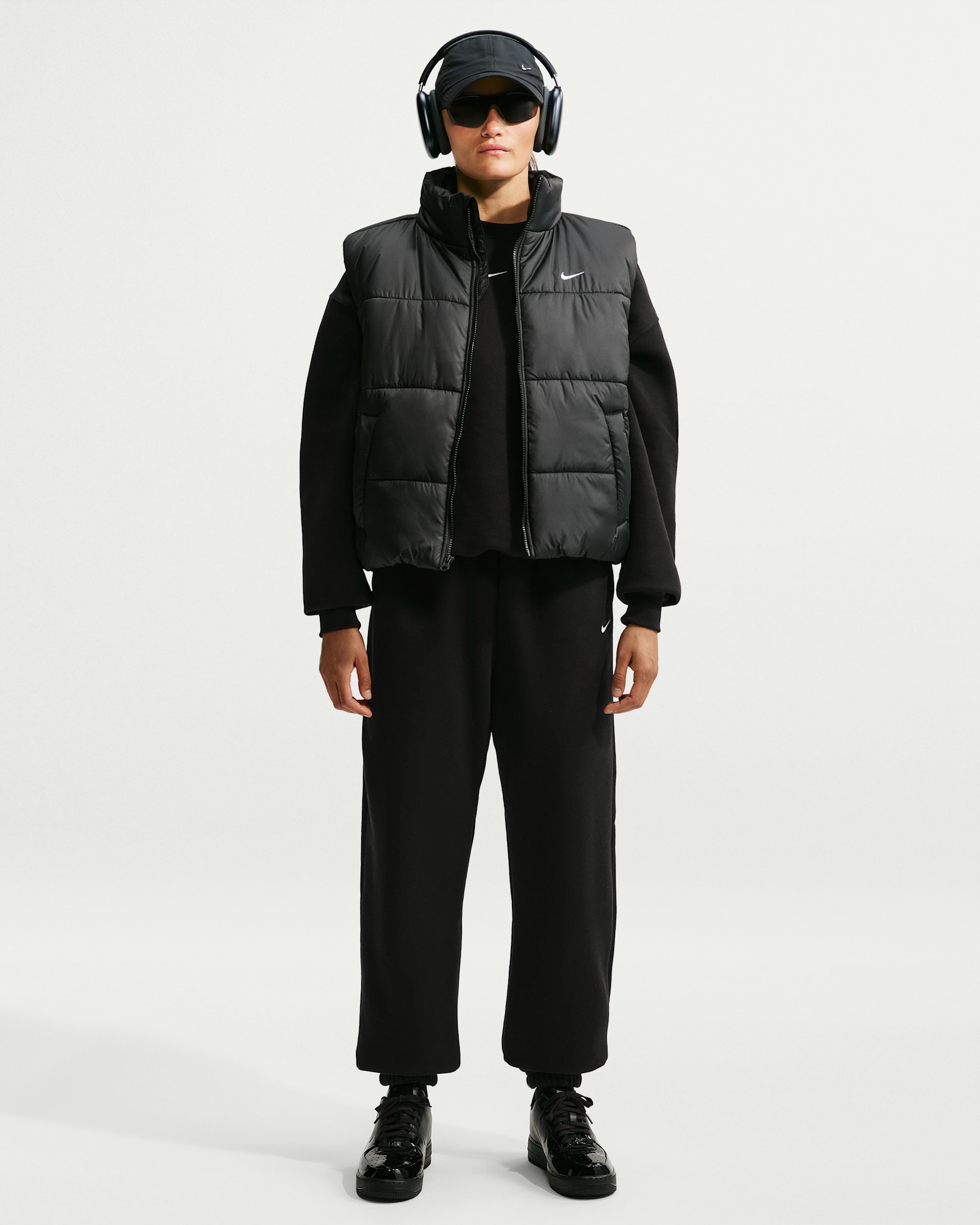Nike Studio Fleece Medium Weight Women's High-Rise Oversized Cuffed Pants - Total Black/Sail