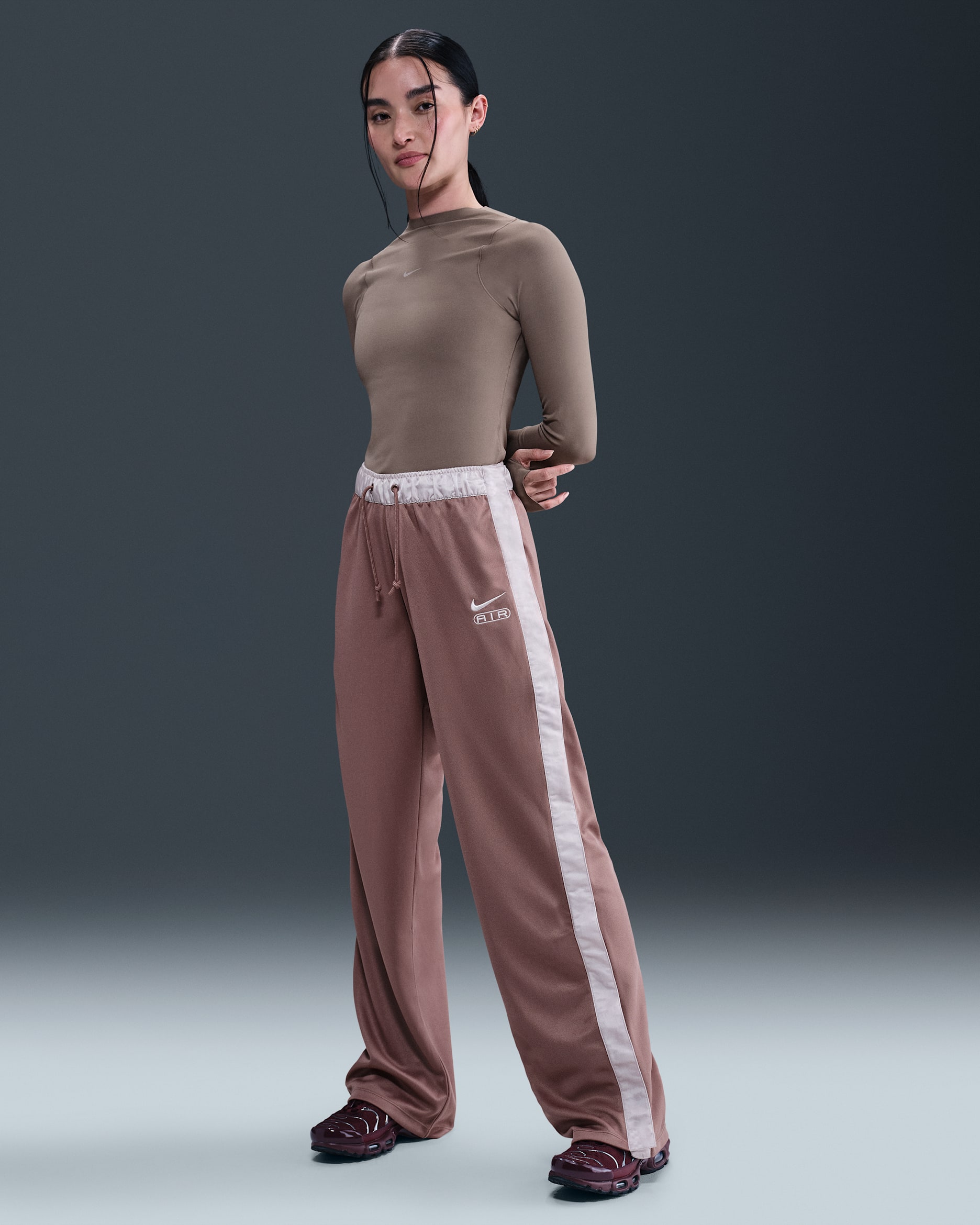 Nike Air Women's Mid-Rise Breakaway Pants - Smokey Mauve/Platinum Violet