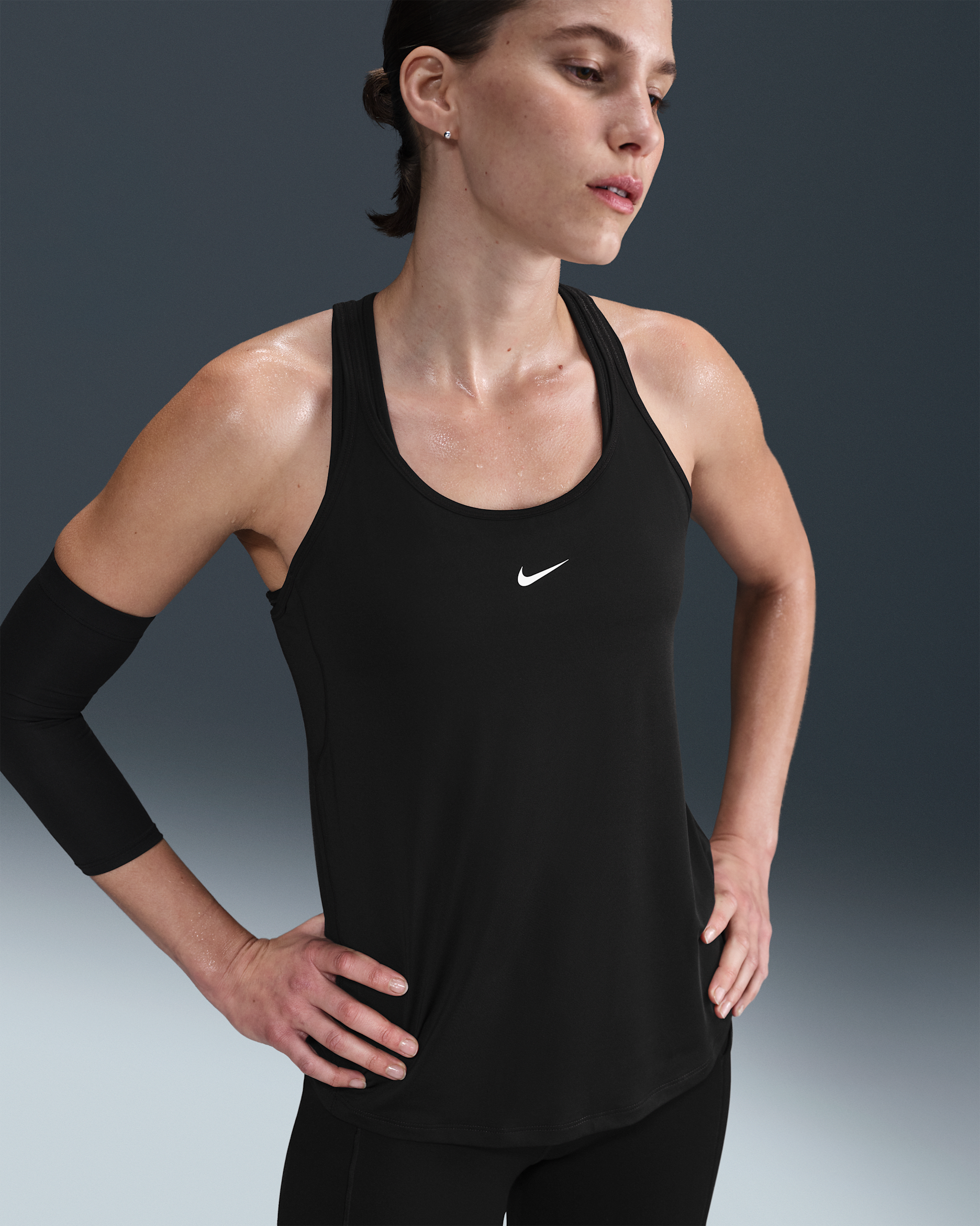 Nike One Classic Dri-FIT singlet med stropper til dame - Svart/Hvit