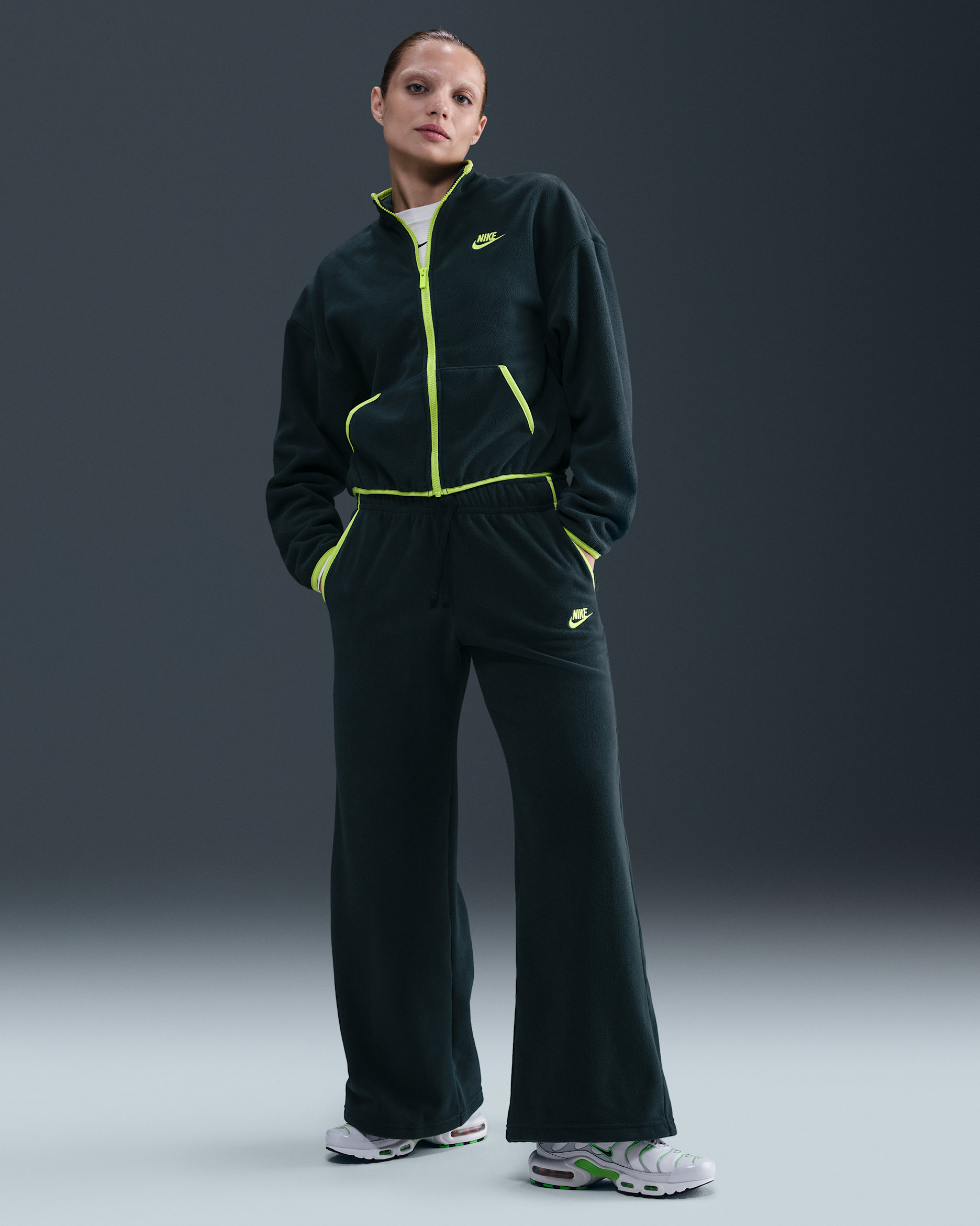 Nike Sportswear Club Fleece Women's Mid-Rise Wide-Leg Cozy Pants - Seaweed/Cyber