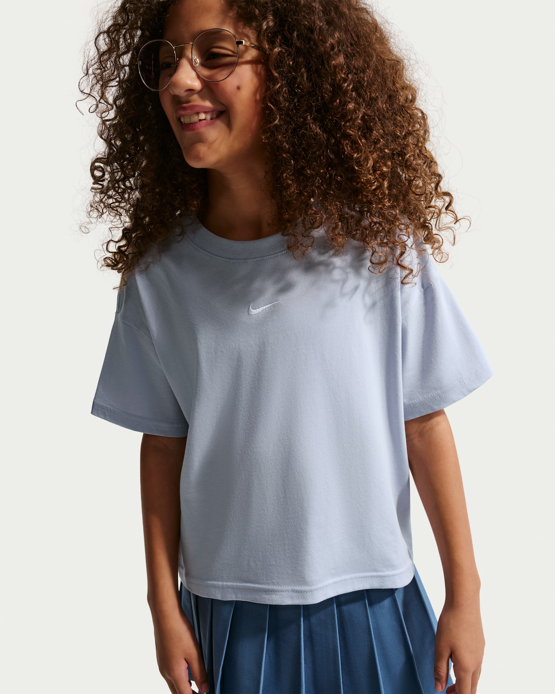 Nike Sportswear Essential Older Kids' (Girls') T-Shirt - Ghost