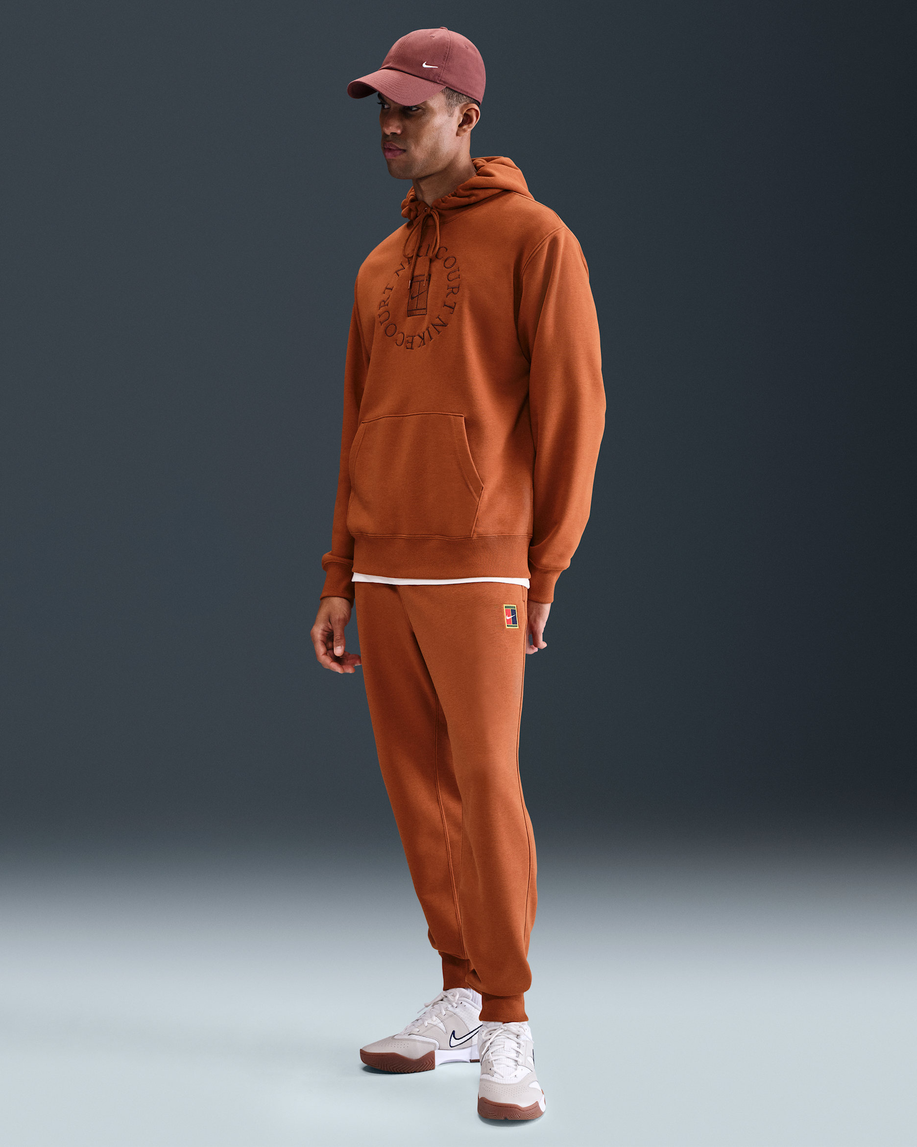 NikeCourt Heritage Men's Dri-FIT Fleece Tennis Joggers - Dark Russet