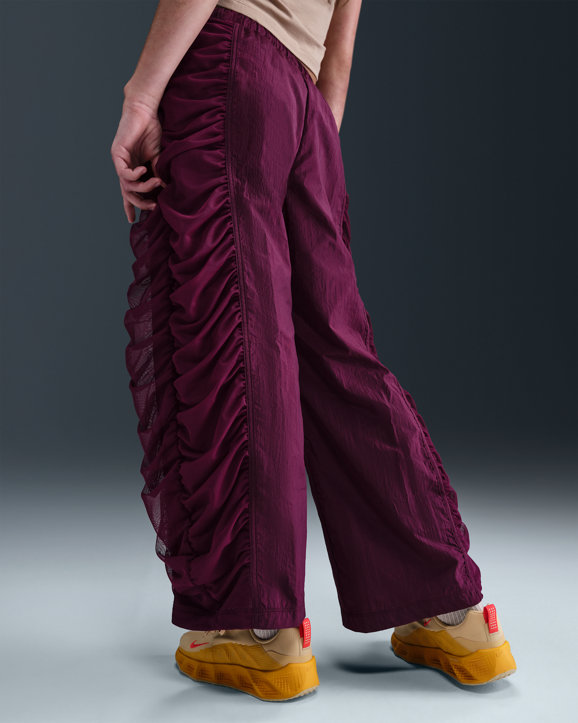 Nike Sportswear Girls' Woven Pants