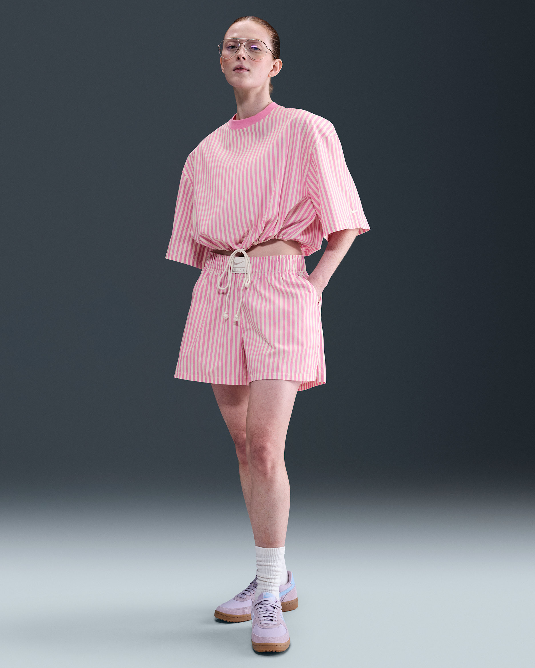 Nike Sportswear Chill Poplin Women's Mid-Rise Loose Striped Shorts - Playful Pink/Sail/Black