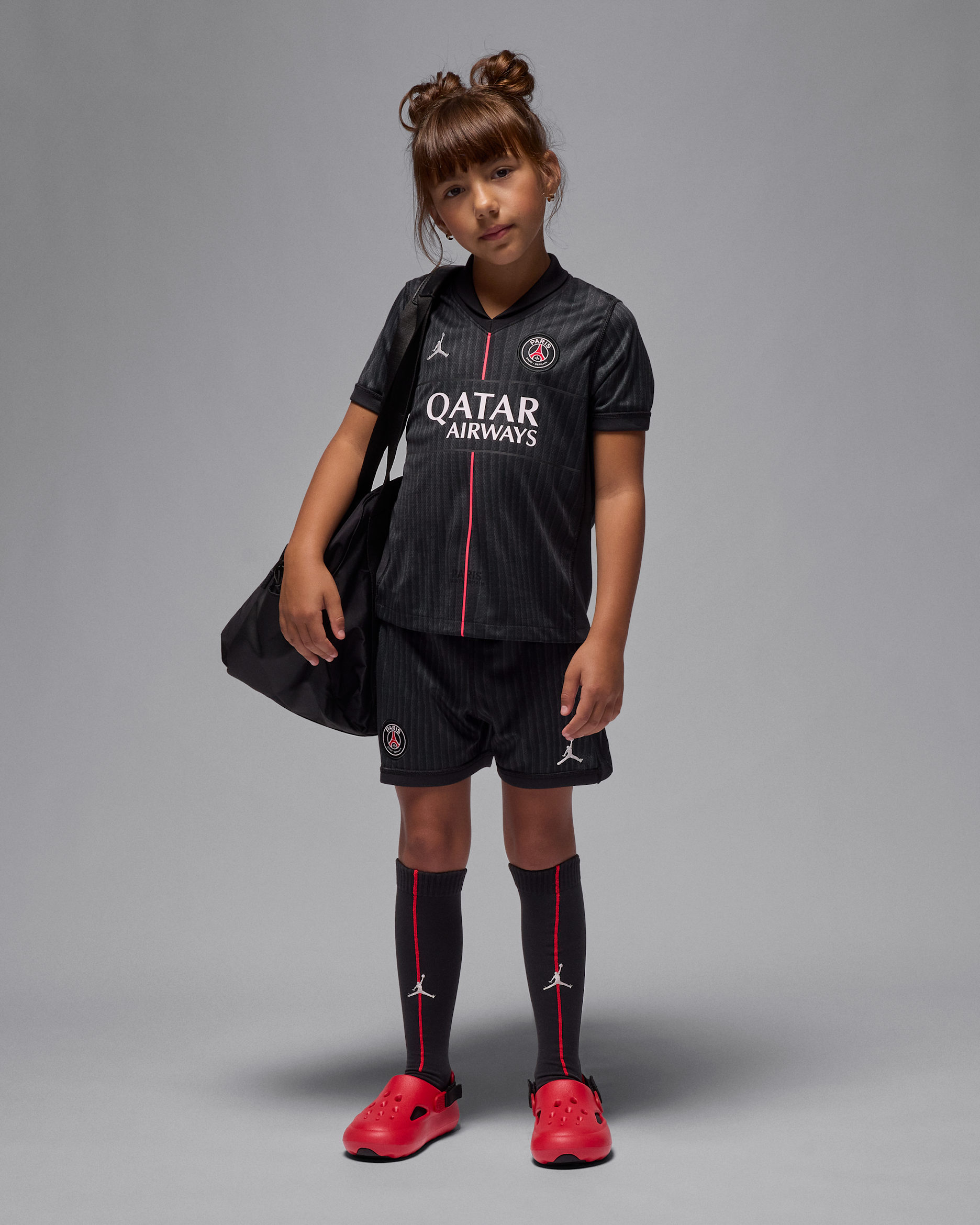 Paris Saint-Germain 2025/26 Stadium Fourth Younger Kids' Jordan Football Replica 3-Piece Kit - Off-Noir/Black/Pearl Pink