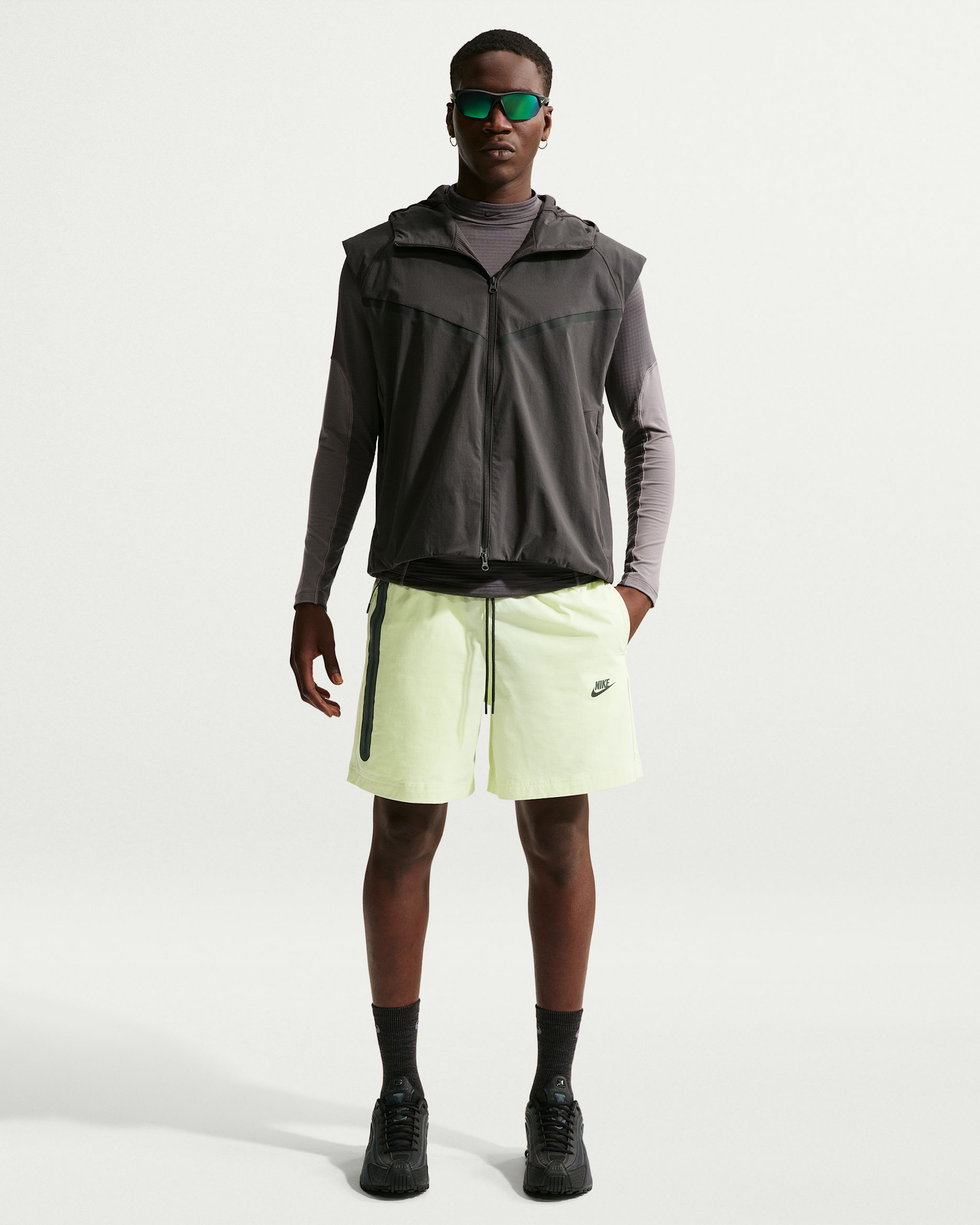 Nike Tech Men's Woven Shorts - Light Liquid Lime/Black