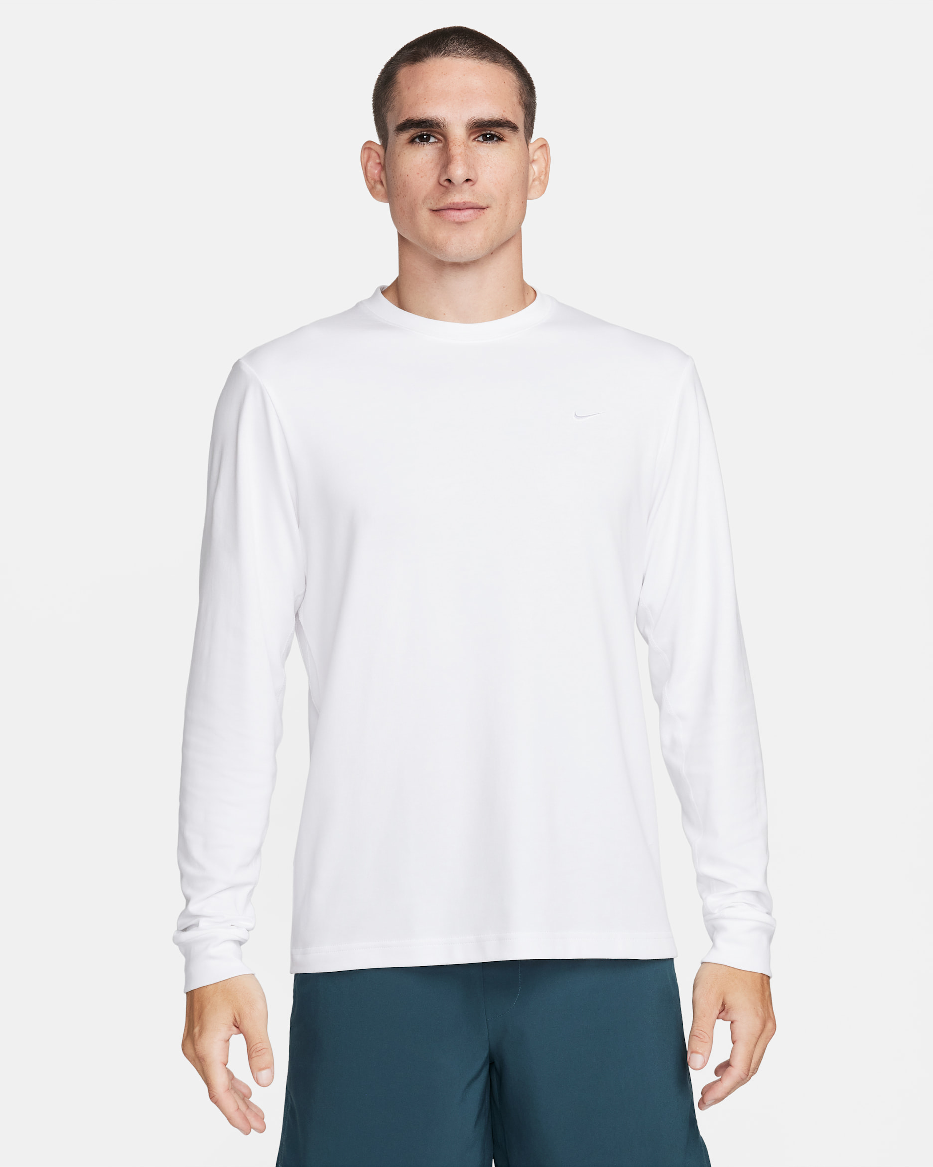 Nike Primary Men's Dri-FIT Long-Sleeve Versatile Top - White/White