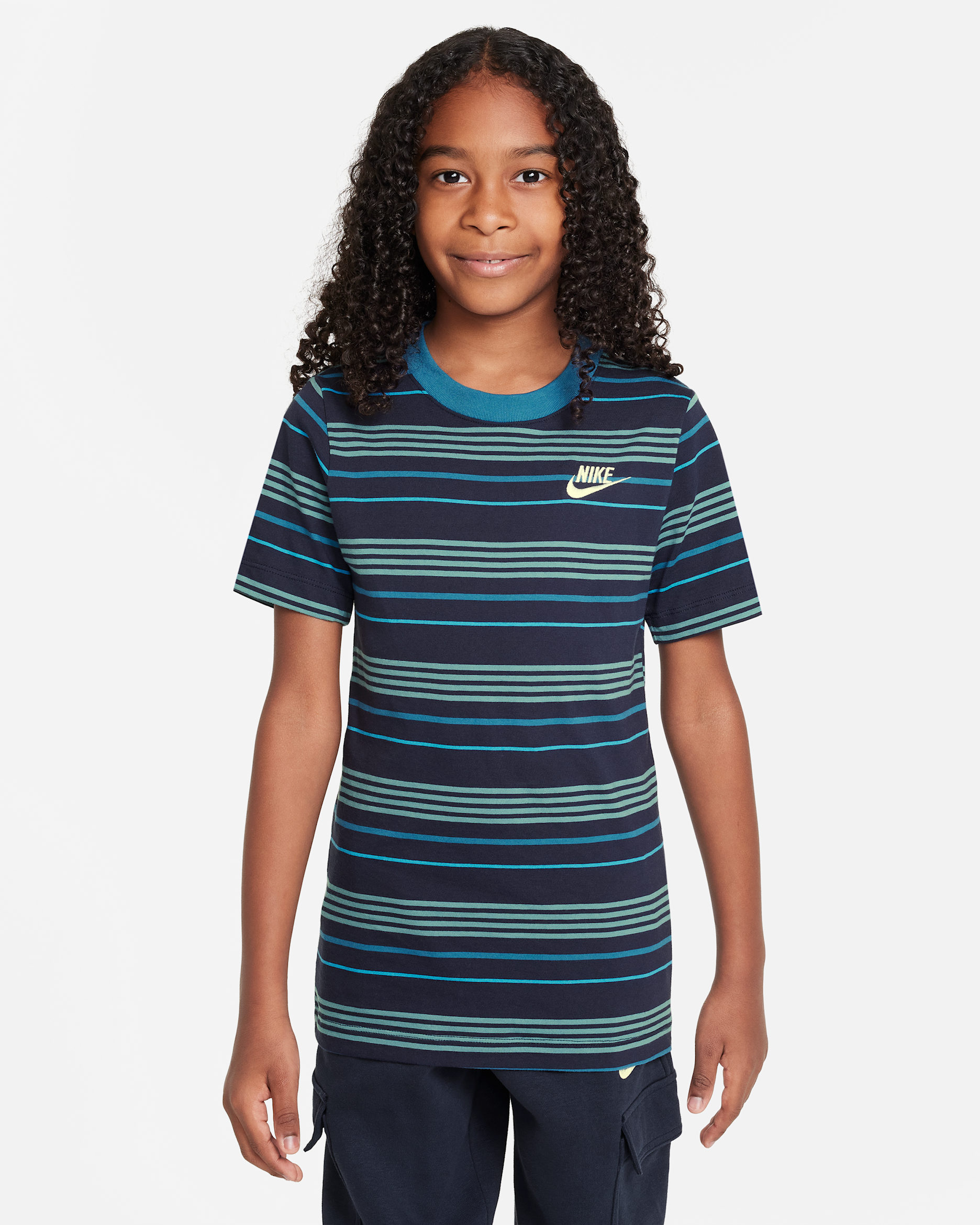 Nike Sportswear Older Kids' T-Shirt - Obsidian/Industrial Blue
