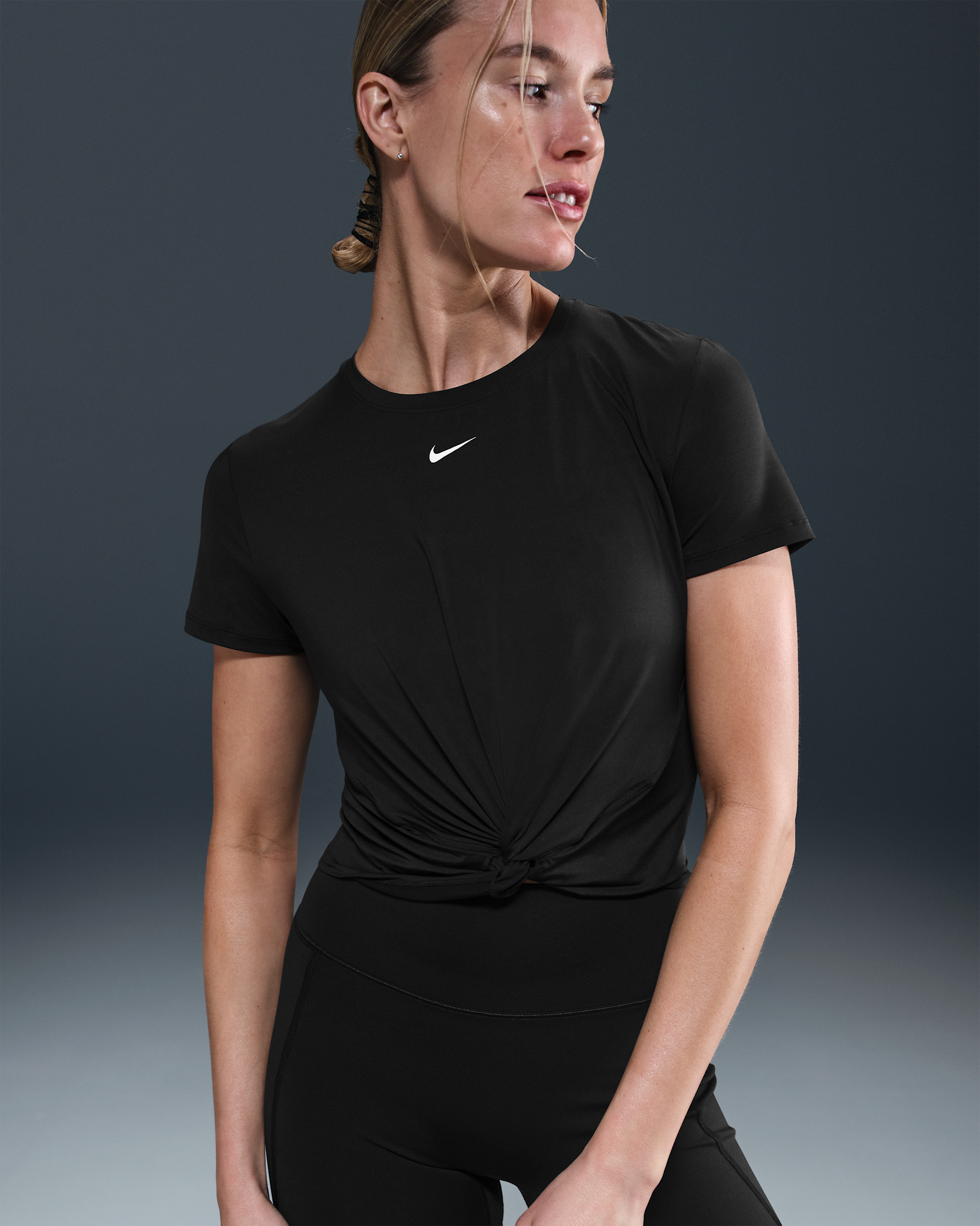 Haut à manches courtes torsadé Dri-FIT Nike One Classic pour femme - Noir/Blanc