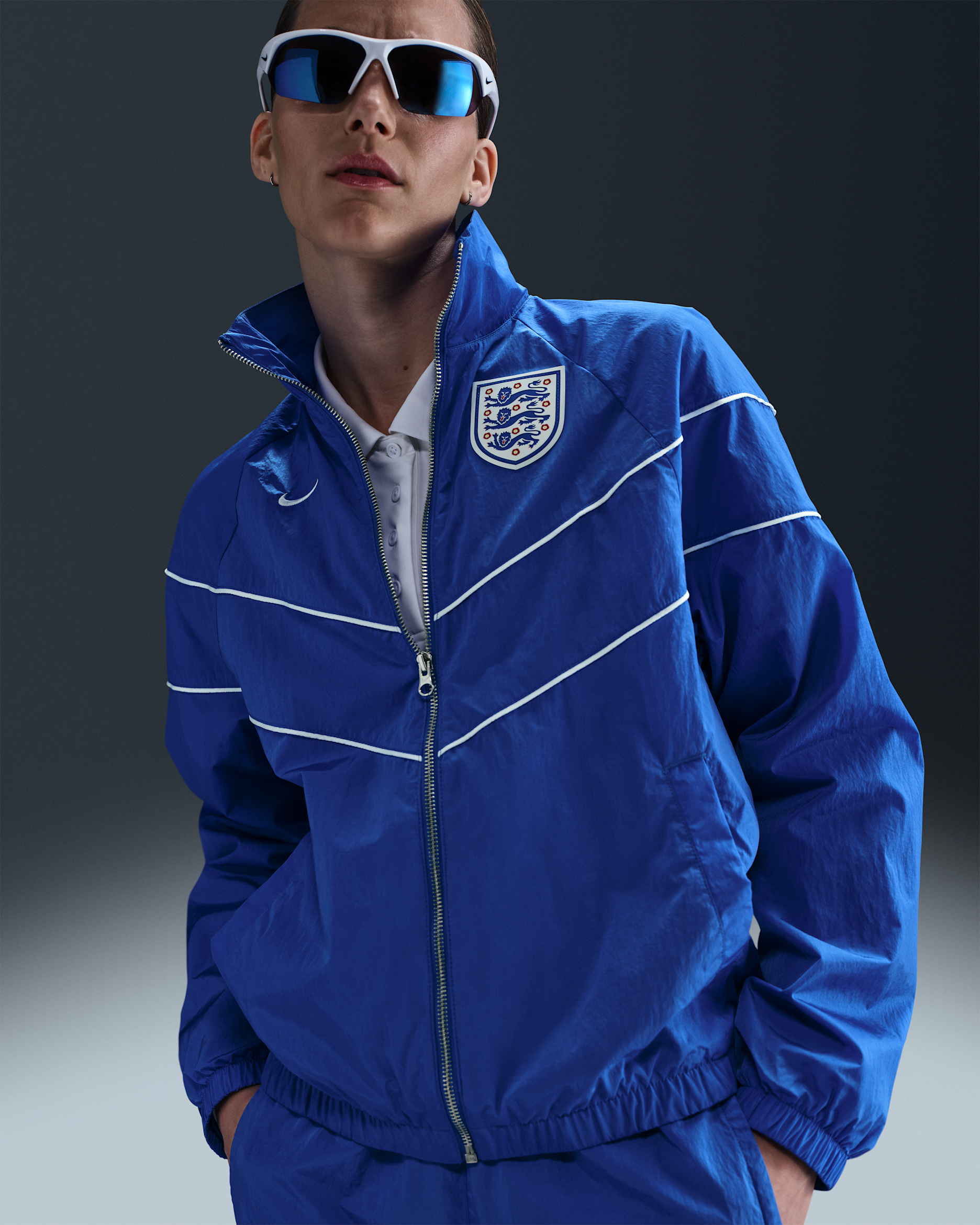 England Windrunner Women's Nike Football UV Woven Jacket - Hyper Royal/Hyper Royal/White