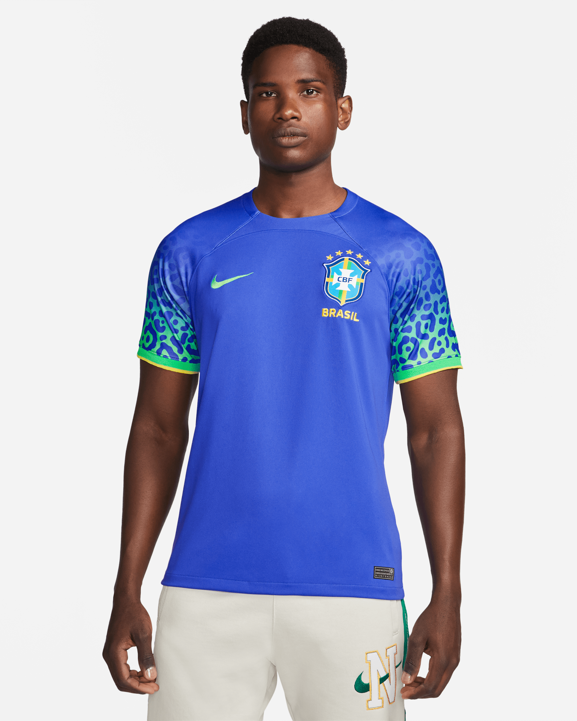Brazil 2022/23 Stadium 客場男款 Nike Dri-FIT 足球衣 - Paramount Blue/Green Spark/Dynamic Yellow/Green Spark