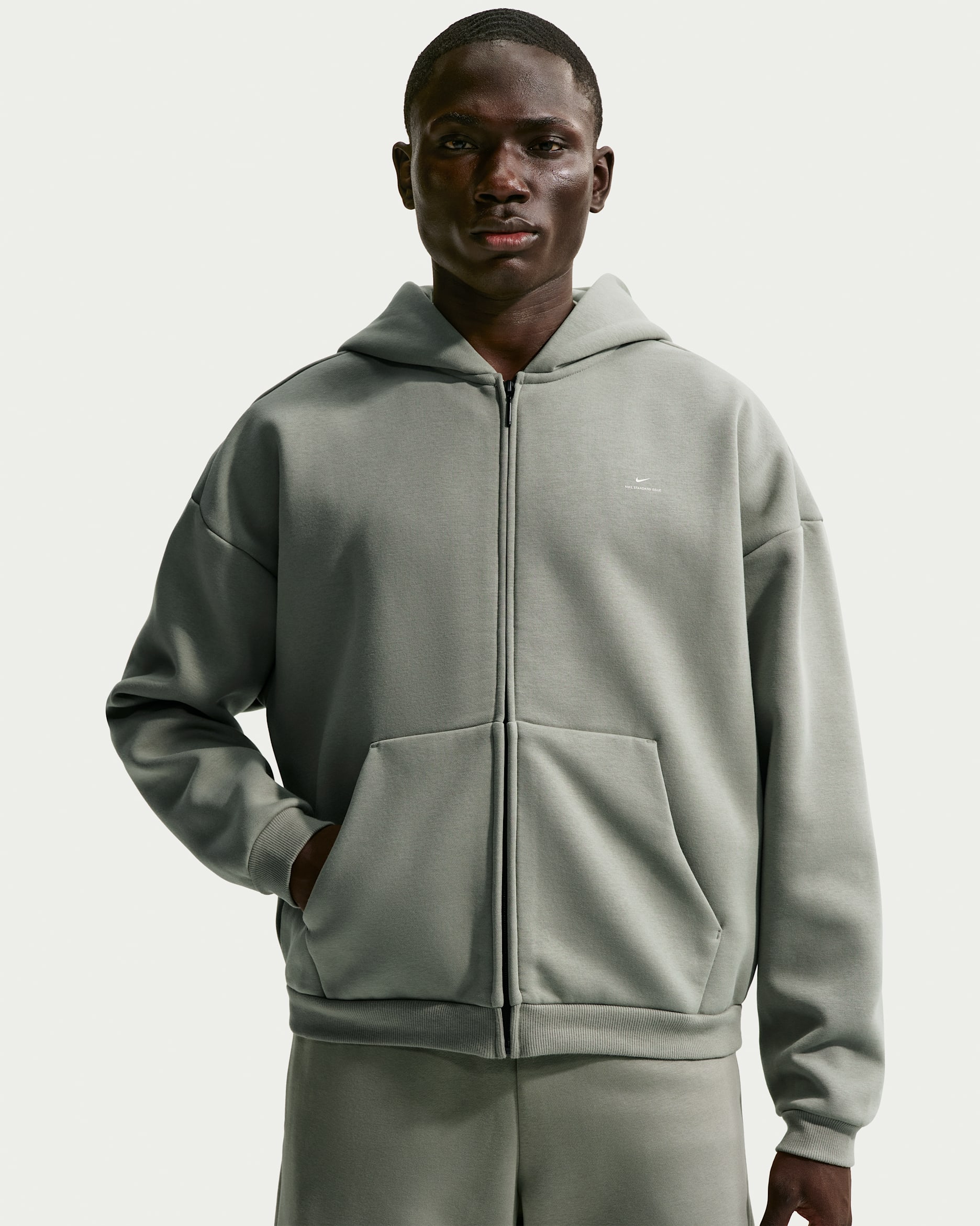 Nike Standard Issue Men's Therma-FIT Full-Zip Basketball Hoodie - Dark Stucco/Pale Ivory