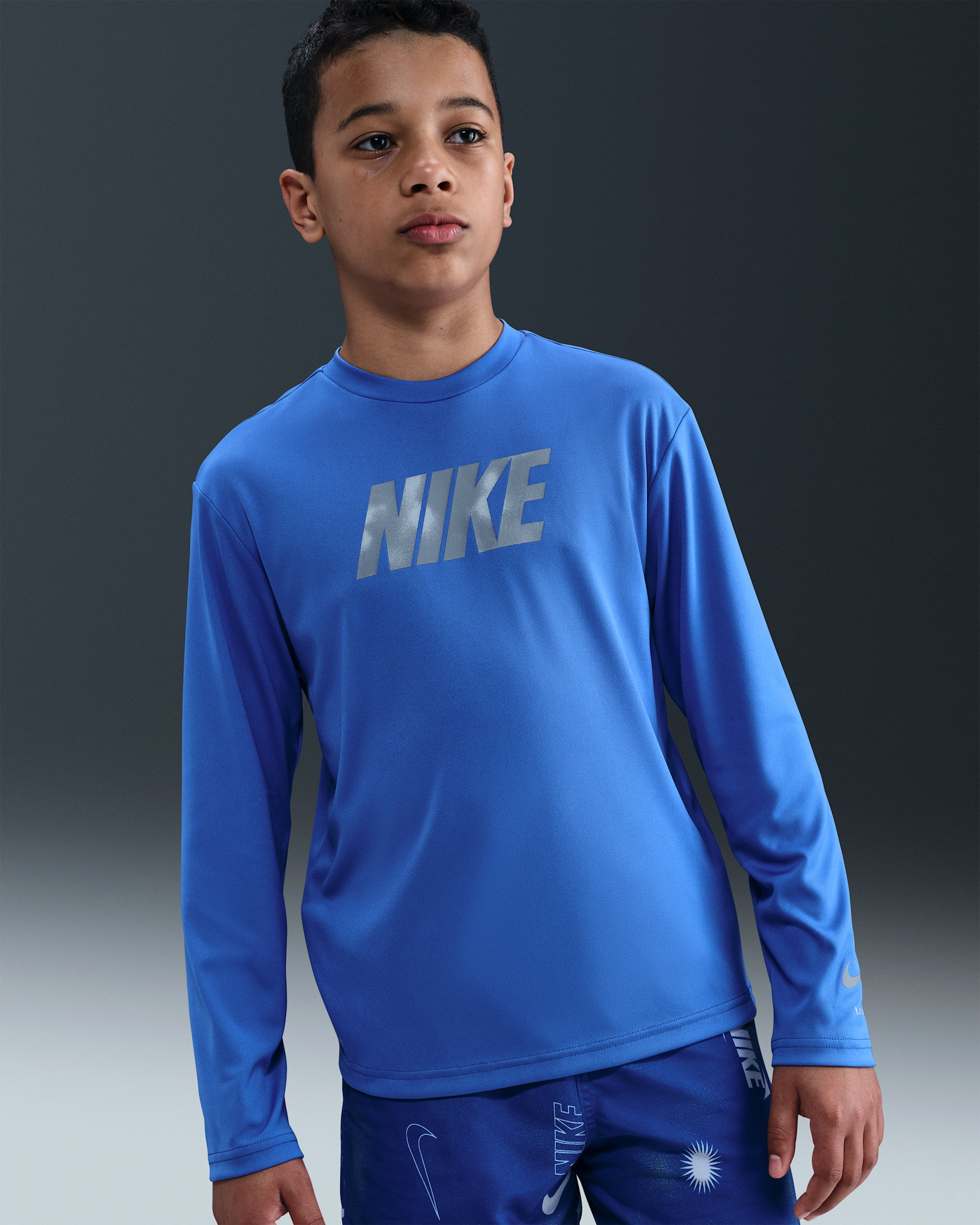 Playera de manga larga Dri-FIT para niño talla grande Nike Swim Hydroguard - Royal juego/Gris azulado