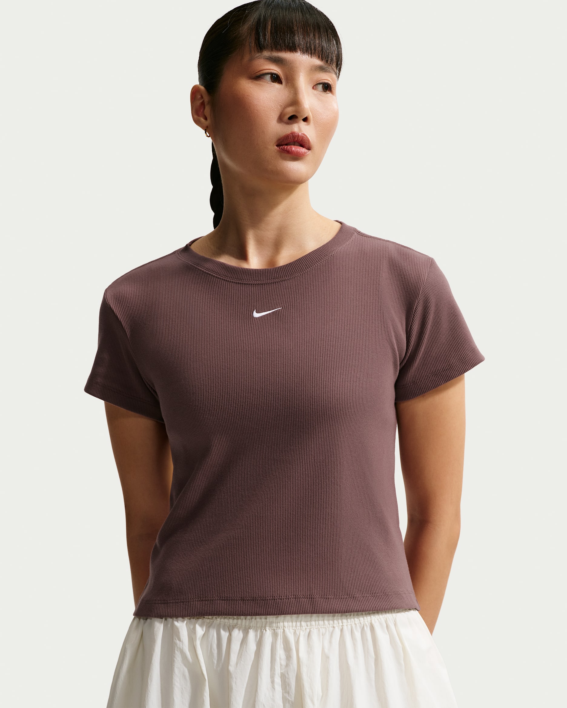 Nike Sportswear strak kort T-shirt met ribbels voor dames - Tattoo