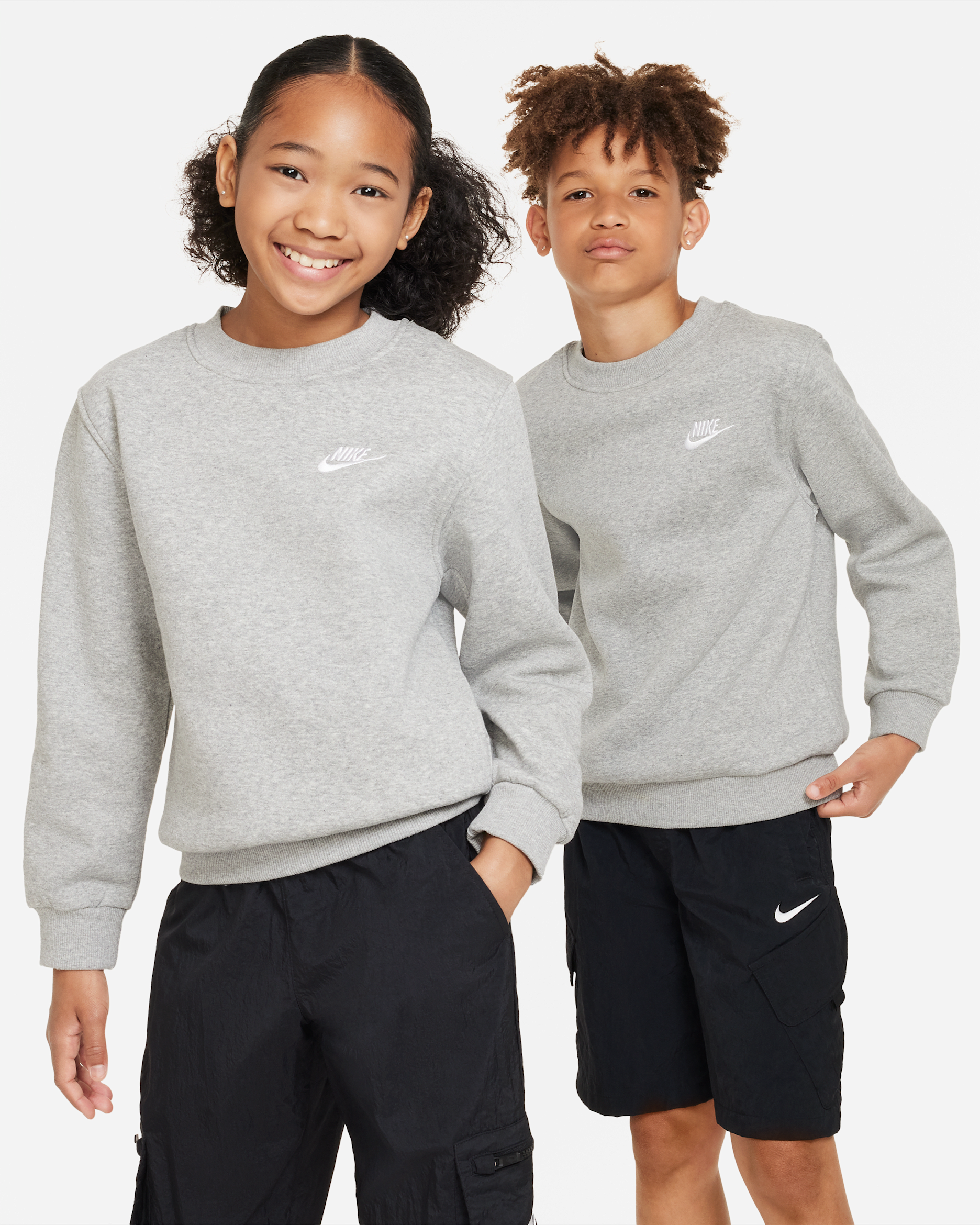 Nike Sportswear Club Fleece Older Kids' Sweatshirt - Dark Grey Heather/White