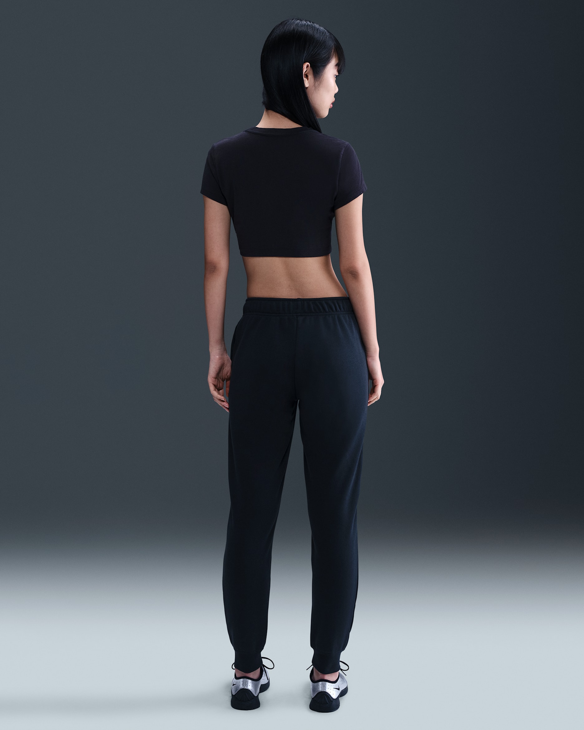 Nike Sportswear Club Fleece Women's Mid-Rise Graphic Pants