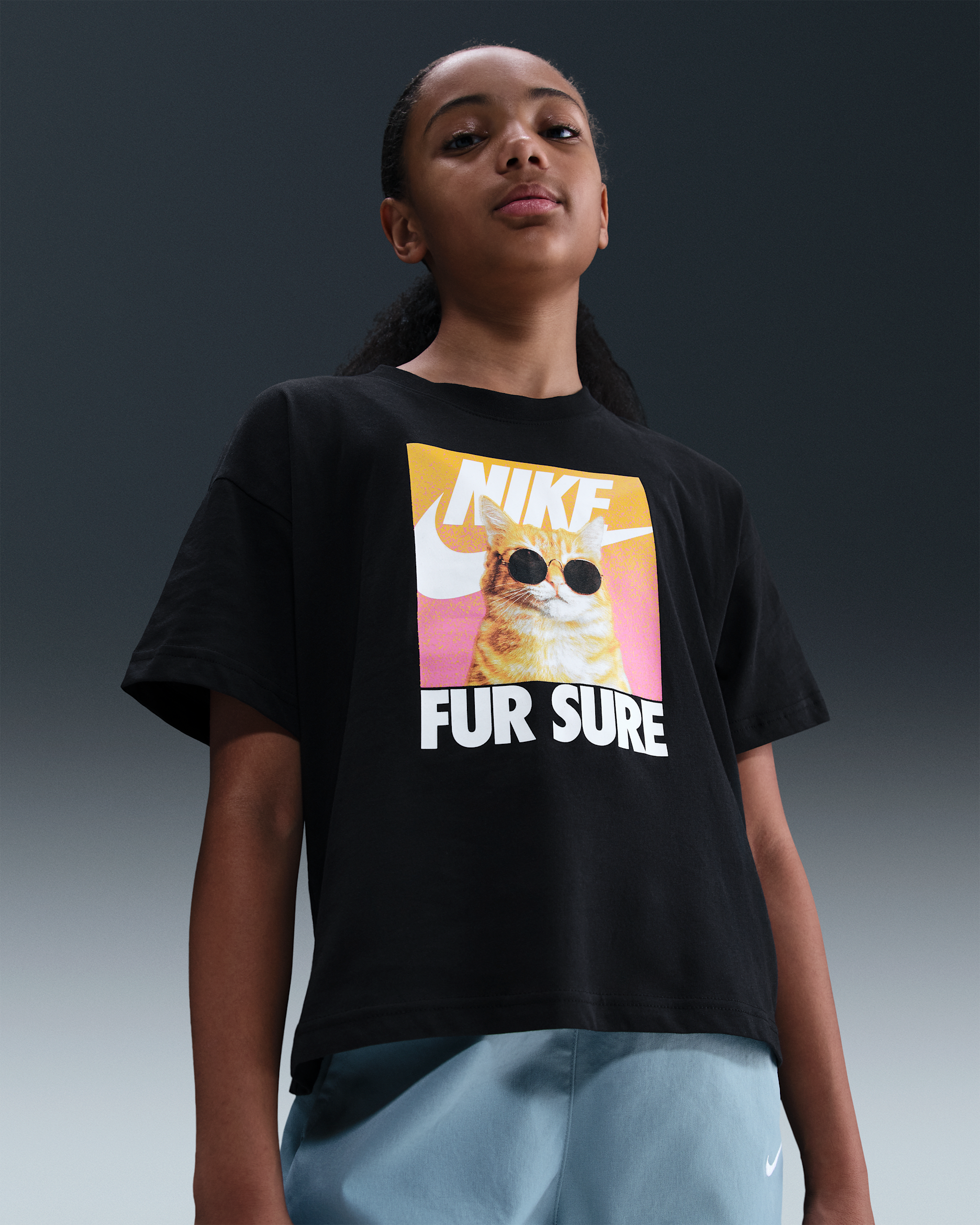 Nike Sportswear T-skjorte til store barn (jente) - Svart