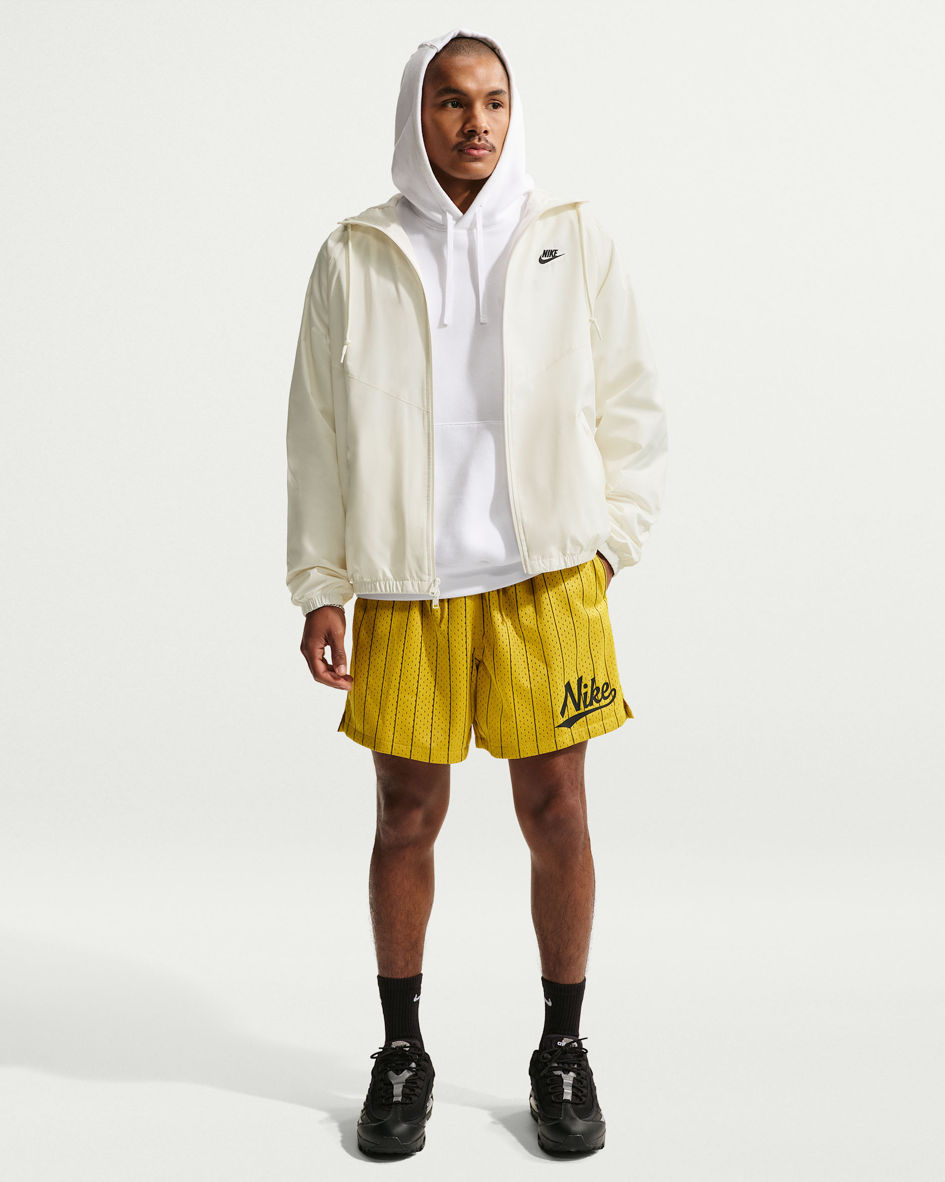 Nike Sportswear Club Men's Flow Shorts - Saffron Quartz/Black