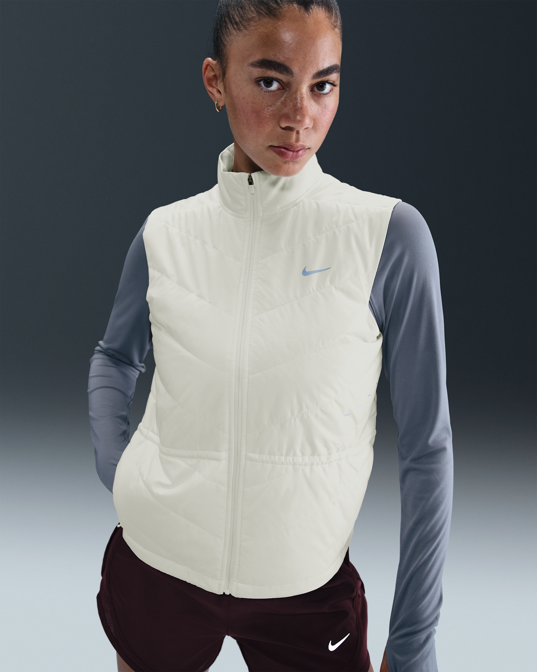 Nike Swift Therma-FIT løpevest til dame - Sail