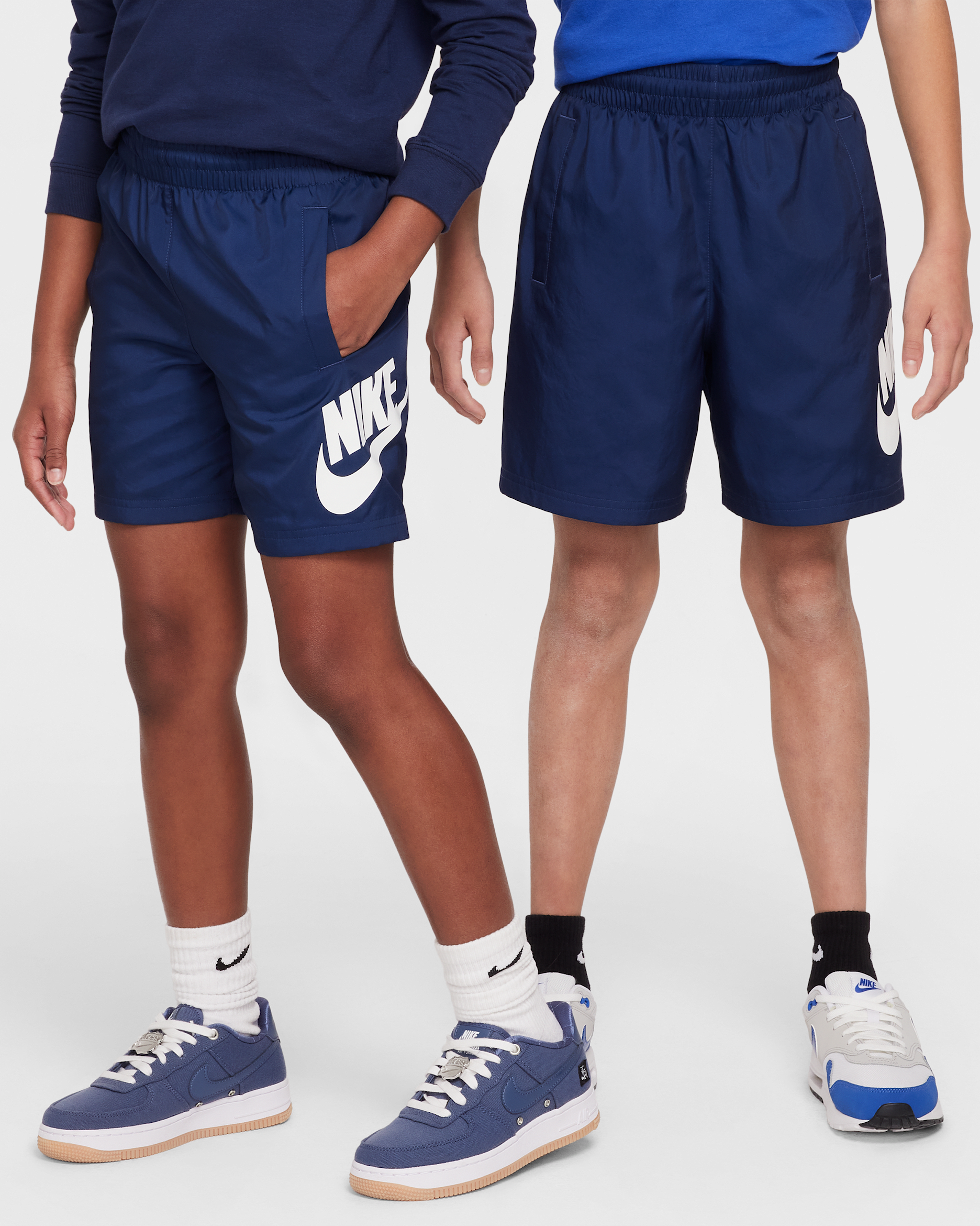 Nike Sportswear Club Older Kids' 15cm (approx.) Woven Shorts - Midnight Navy/White