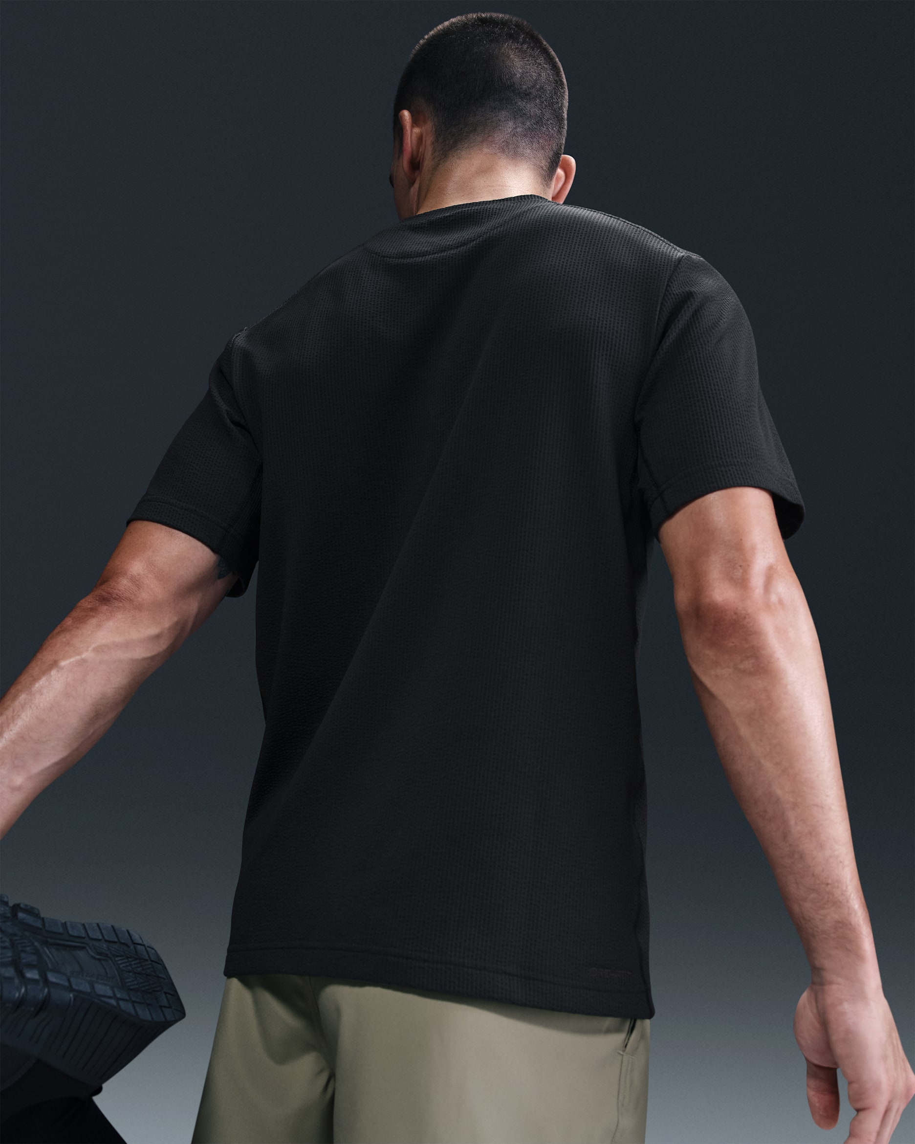 Nike Primary Men's Dri-FIT Short-Sleeve Versatile Top