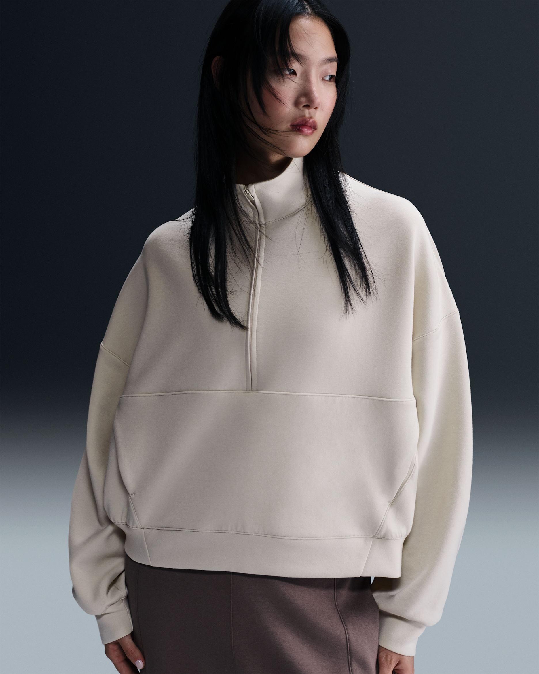 Nike 24.7 ImpossiblySoft Women's Dri-FIT Oversized 1/2-Zip Top - Light Orewood Brown/Light Iron Ore